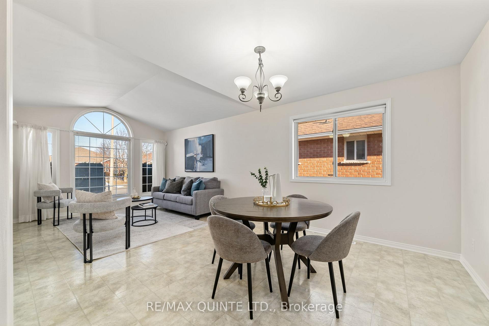 Photo 8 of 15 Sumac Terrace, Belleville, Belleville Ward — HOMEH