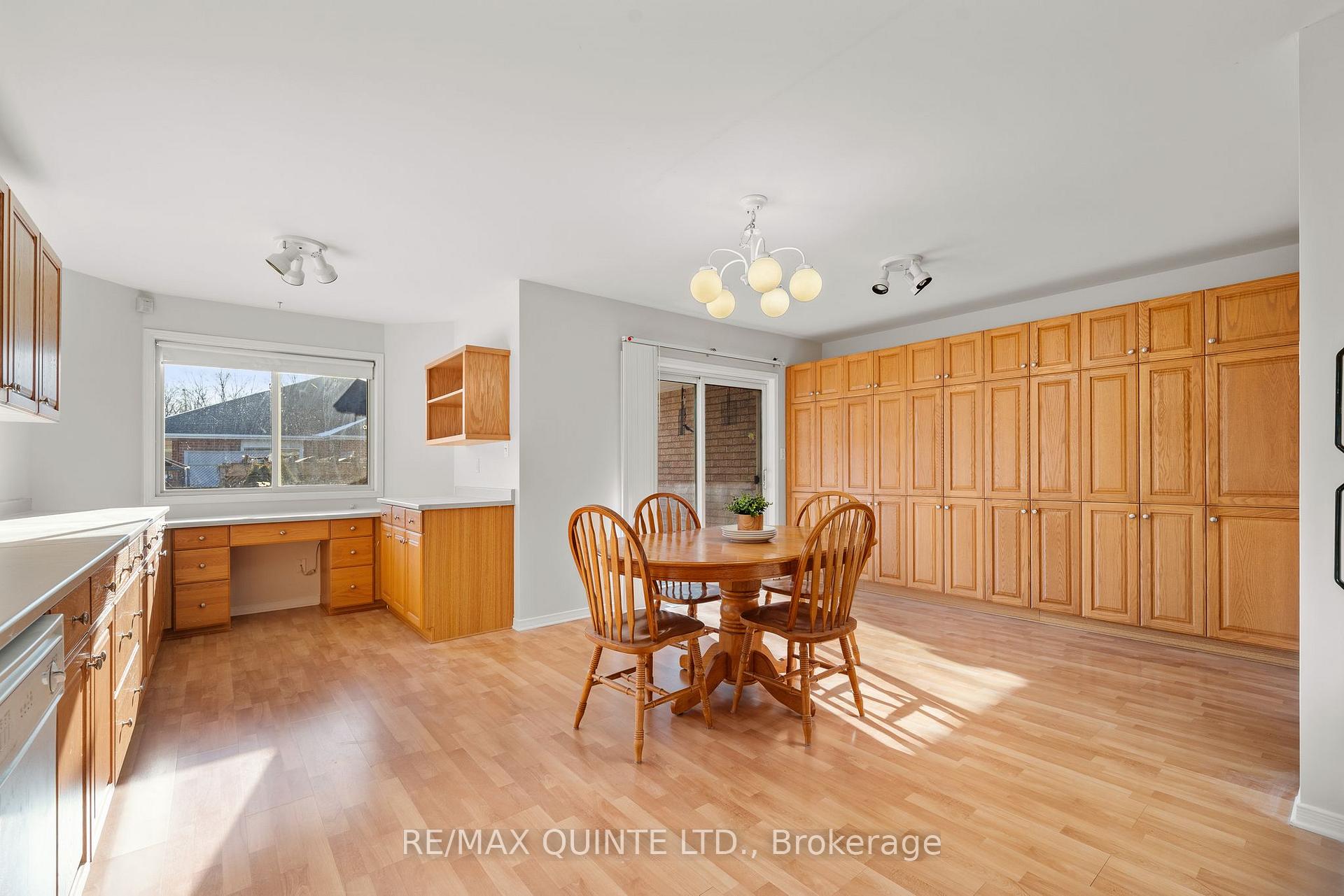 Photo 12 of 15 Sumac Terrace, Belleville, Belleville Ward — HOMEH