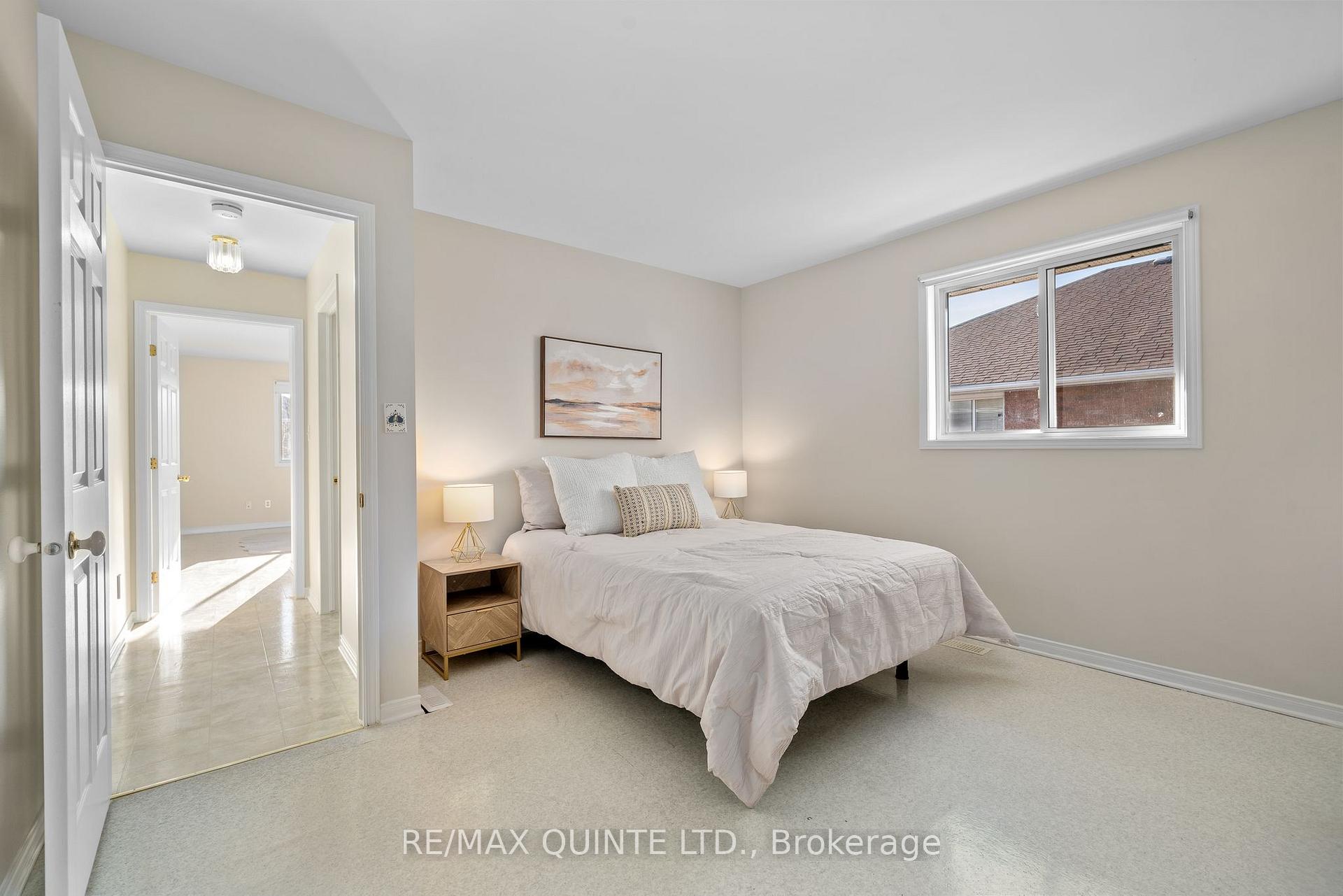 Photo 14 of 15 Sumac Terrace, Belleville, Belleville Ward — HOMEH