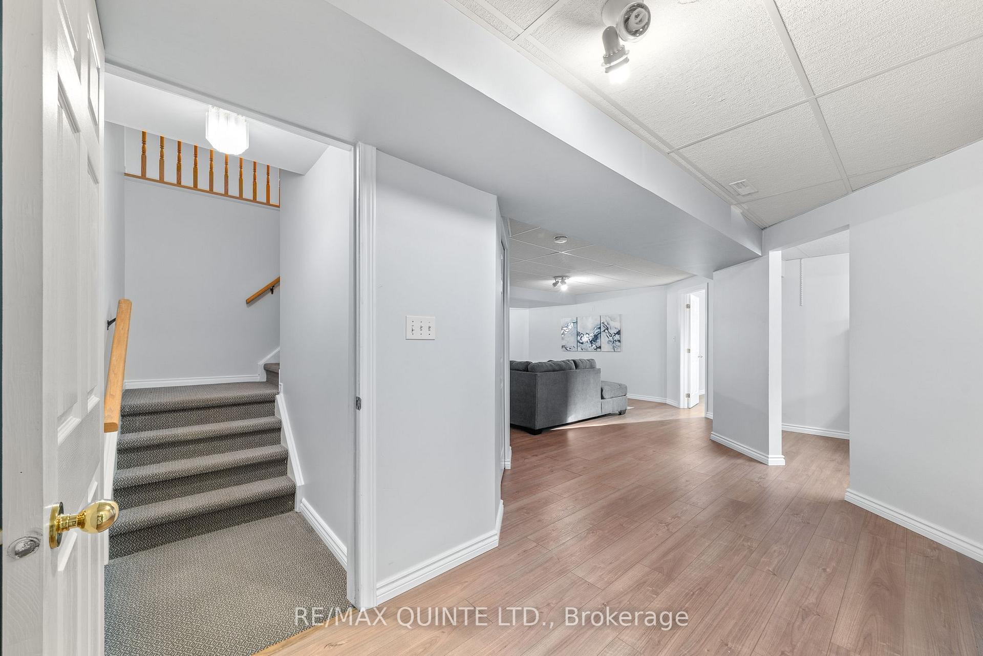 Photo 21 of 15 Sumac Terrace, Belleville, Belleville Ward — HOMEH