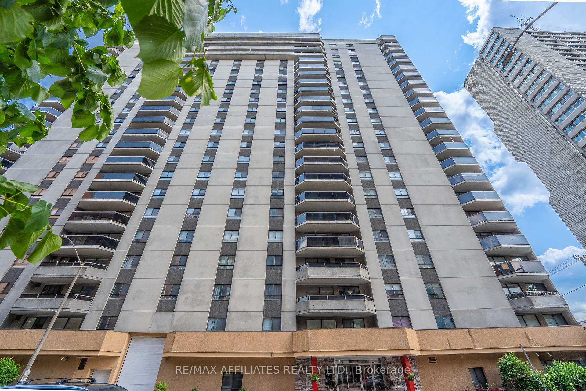 Photo 17 of Unit PH-2301, 470 Laurier Avenue, Ottawa, Ottawa Centre — HOMEH