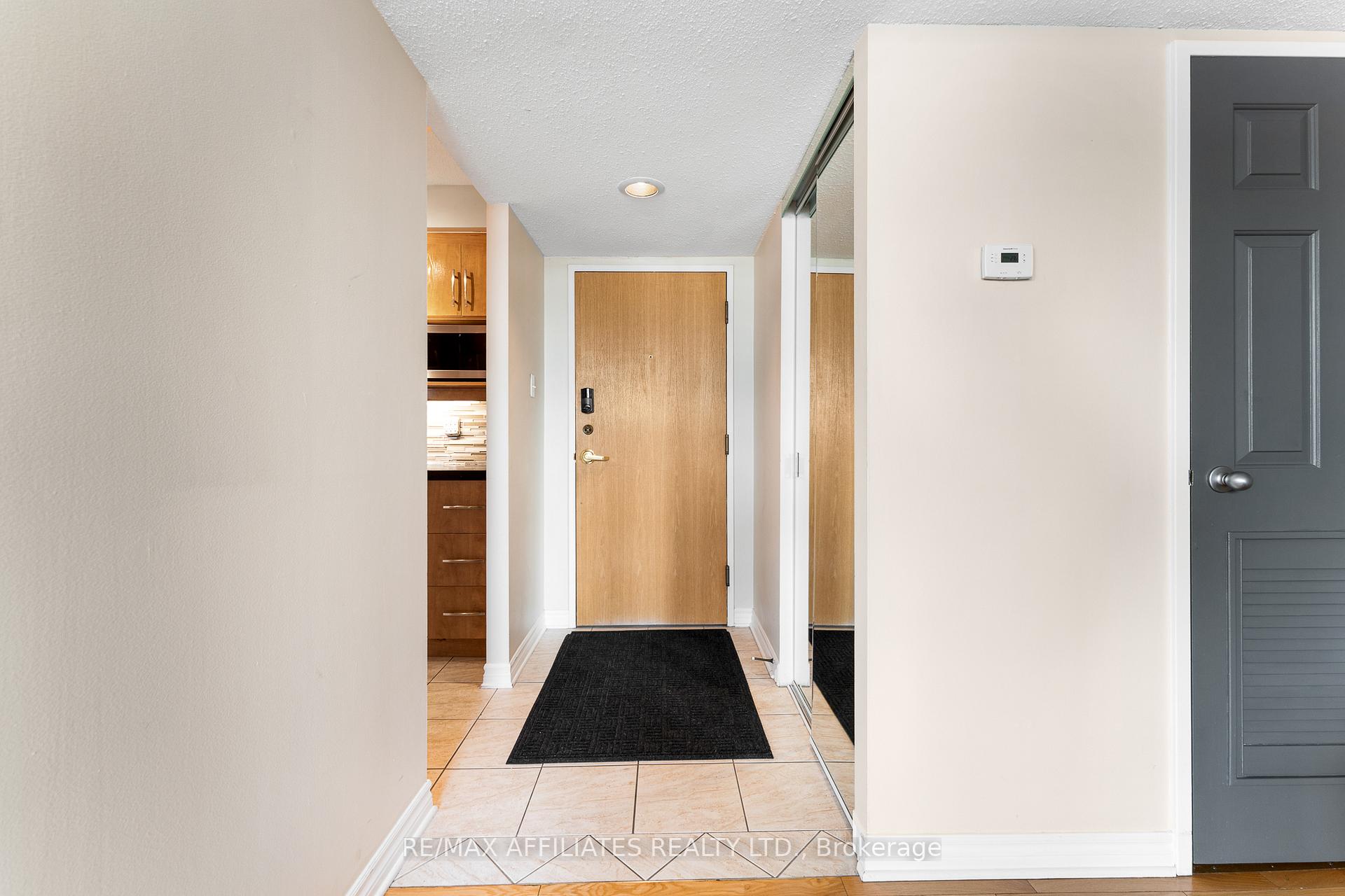 Photo 4 of Unit PH-2301, 470 Laurier Avenue, Ottawa, Ottawa Centre — HOMEH