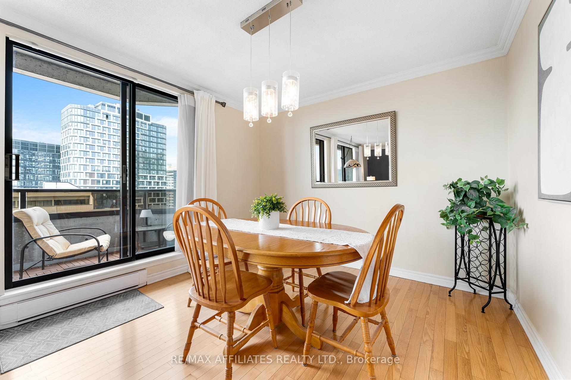 Photo 9 of Unit PH-2301, 470 Laurier Avenue, Ottawa, Ottawa Centre — HOMEH