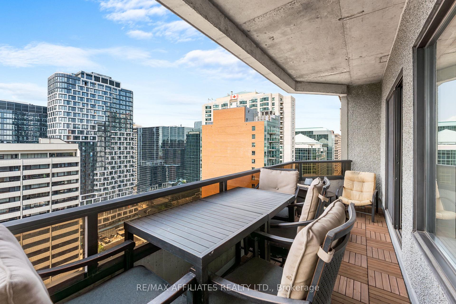 Photo 33 of Unit PH-2301, 470 Laurier Avenue, Ottawa, Ottawa Centre — HOMEH
