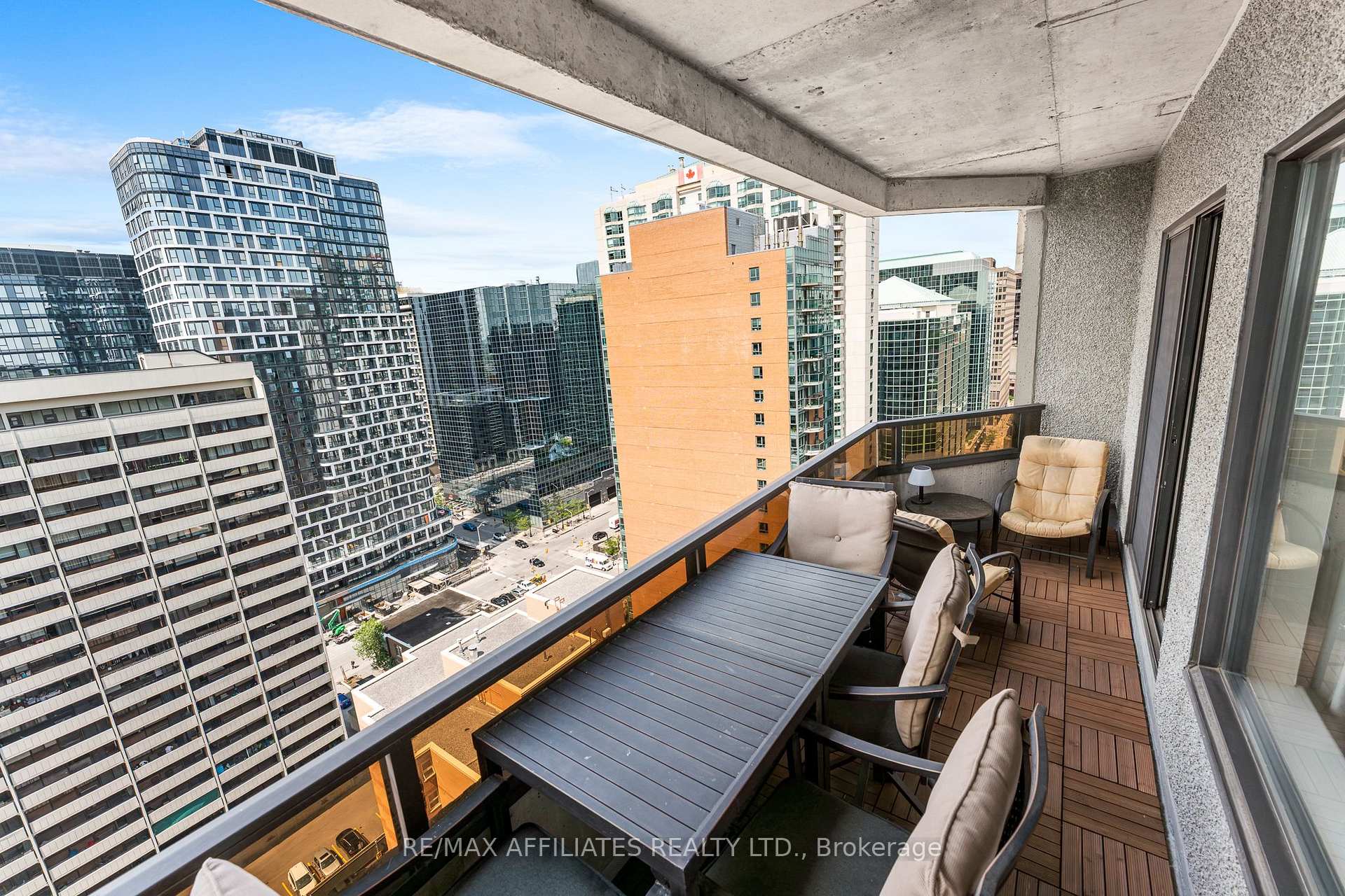 Photo 32 of Unit PH-2301, 470 Laurier Avenue, Ottawa, Ottawa Centre — HOMEH