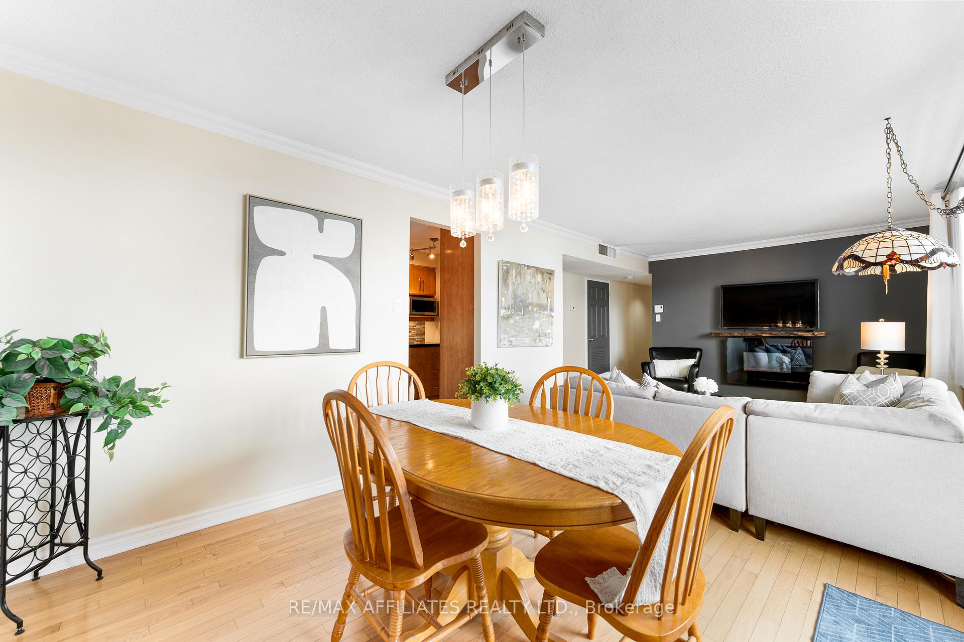 Photo 5 of Unit PH-2301, 470 Laurier Avenue, Ottawa, Ottawa Centre — HOMEH