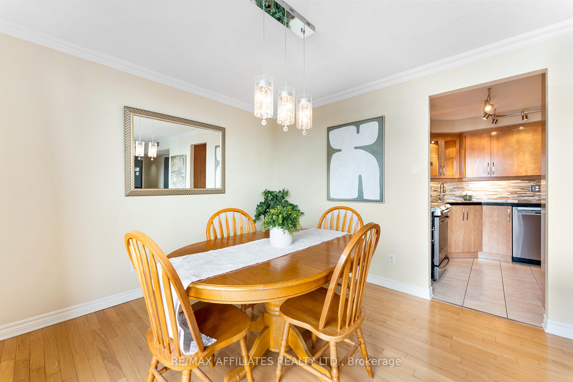 Photo 7 of Unit PH-2301, 470 Laurier Avenue, Ottawa, Ottawa Centre — HOMEH