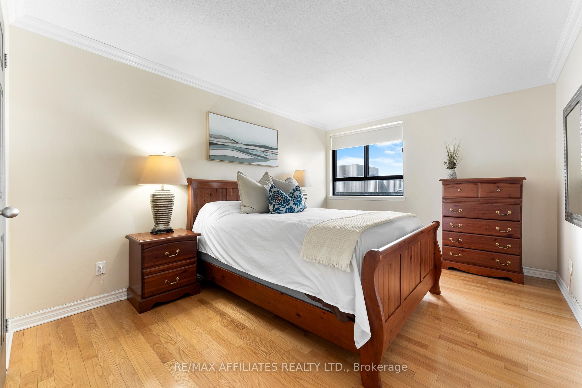 Photo 22 of Unit PH-2301, 470 Laurier Avenue, Ottawa, Ottawa Centre — HOMEH