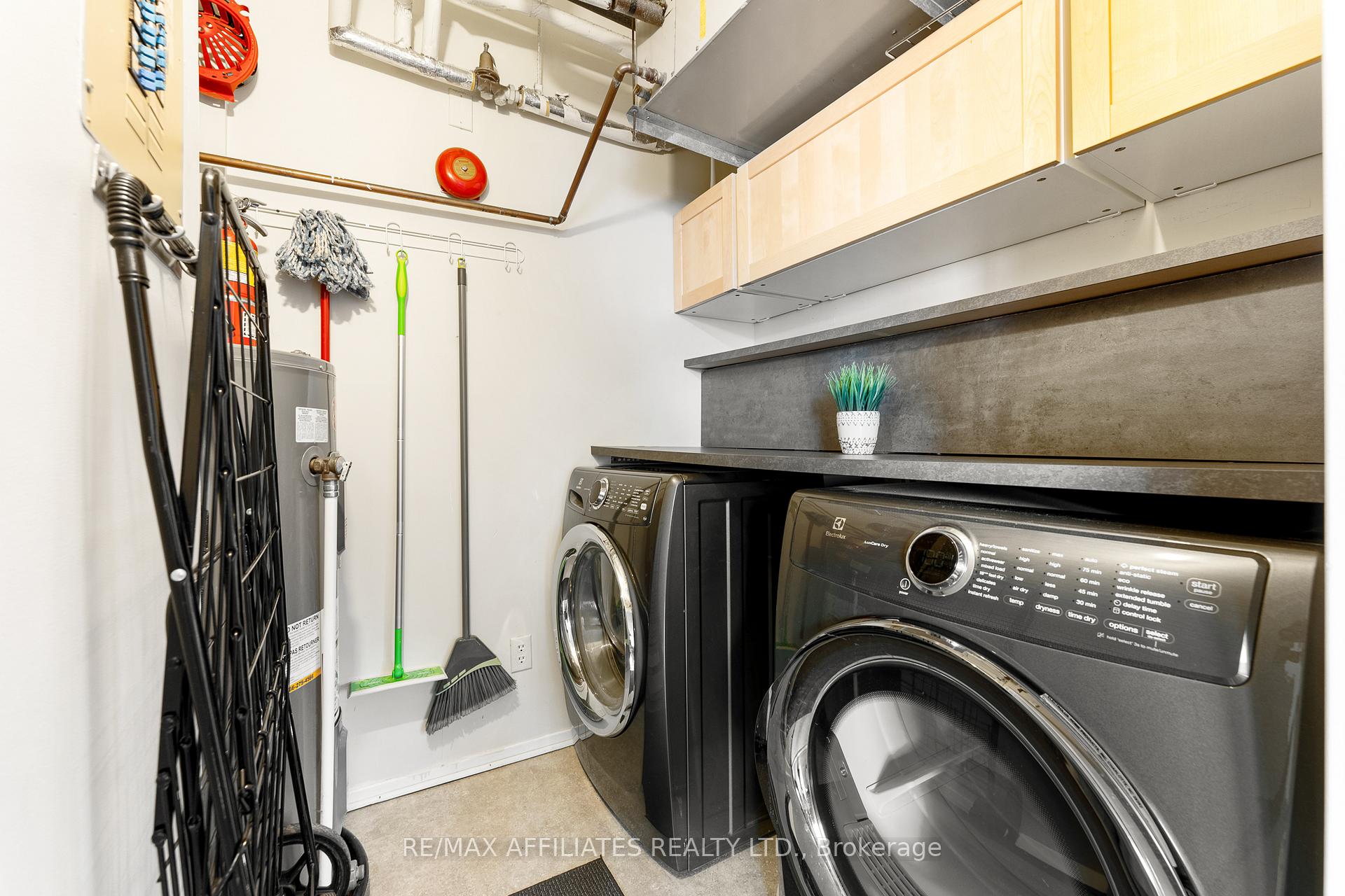 Photo 23 of Unit PH-2301, 470 Laurier Avenue, Ottawa, Ottawa Centre — HOMEH