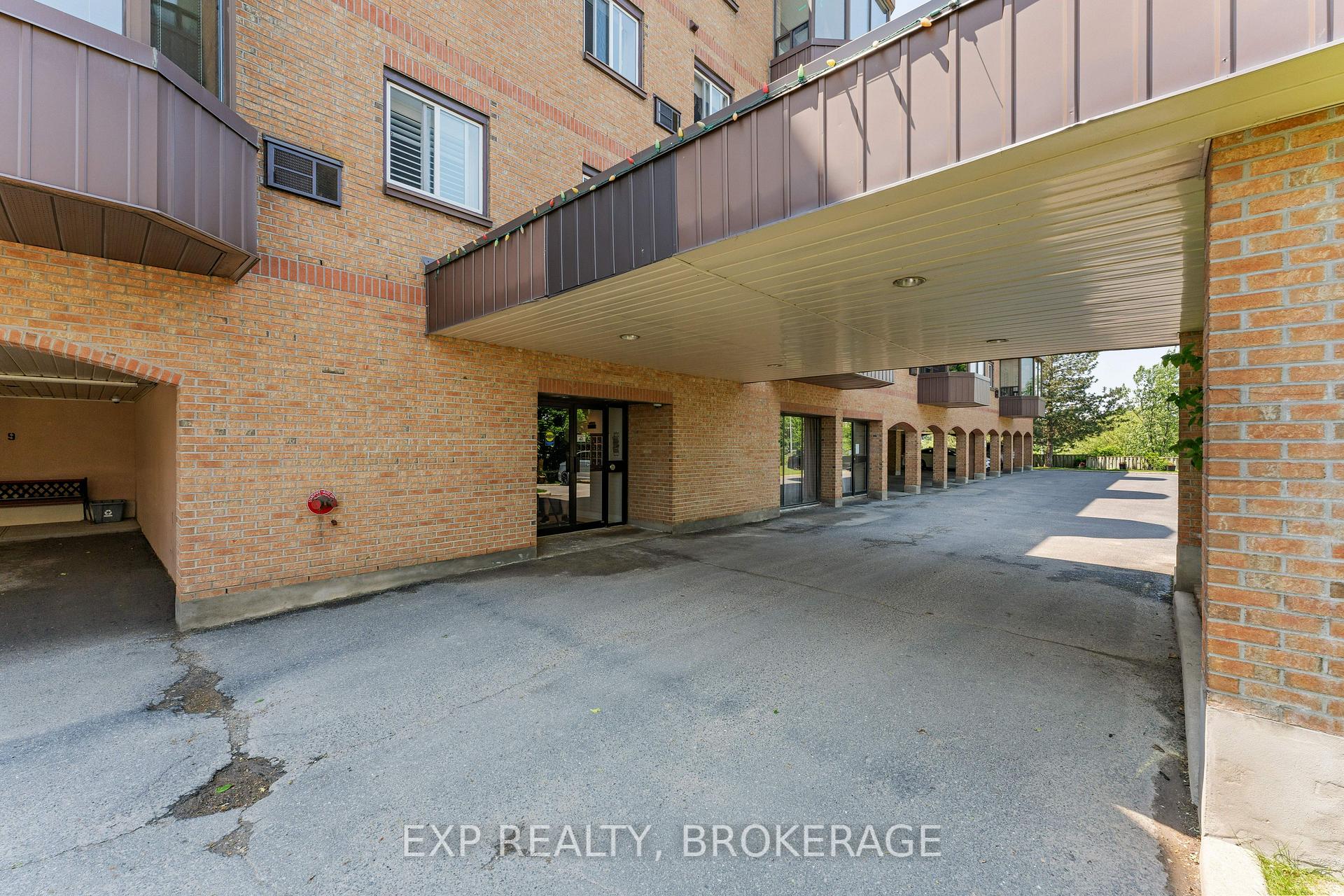 Photo 22 of Unit 401, 649 Davis Drive, Kingston, East Gardiners Rd — HOMEH