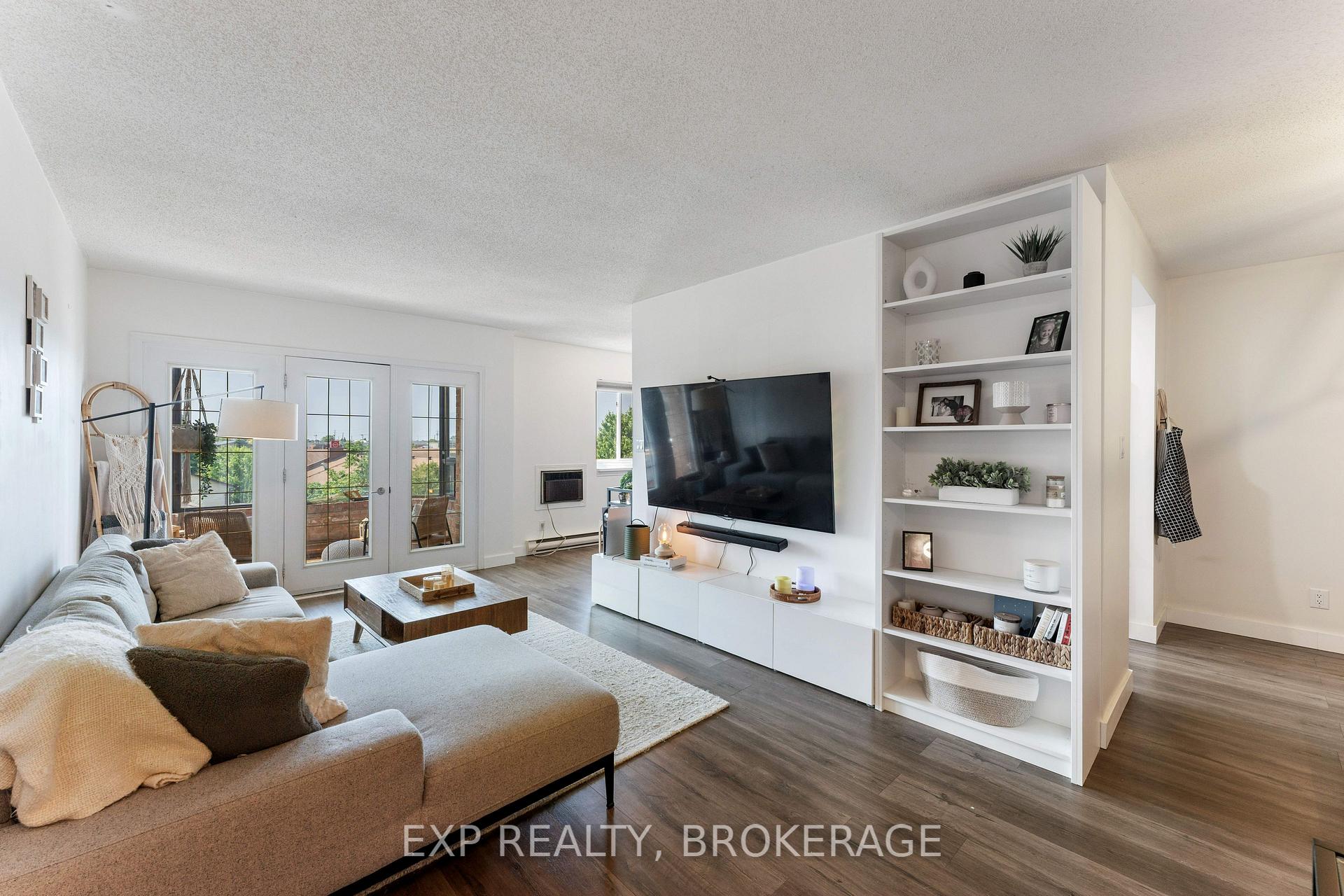 Photo 7 of Unit 401, 649 Davis Drive, Kingston, East Gardiners Rd — HOMEH