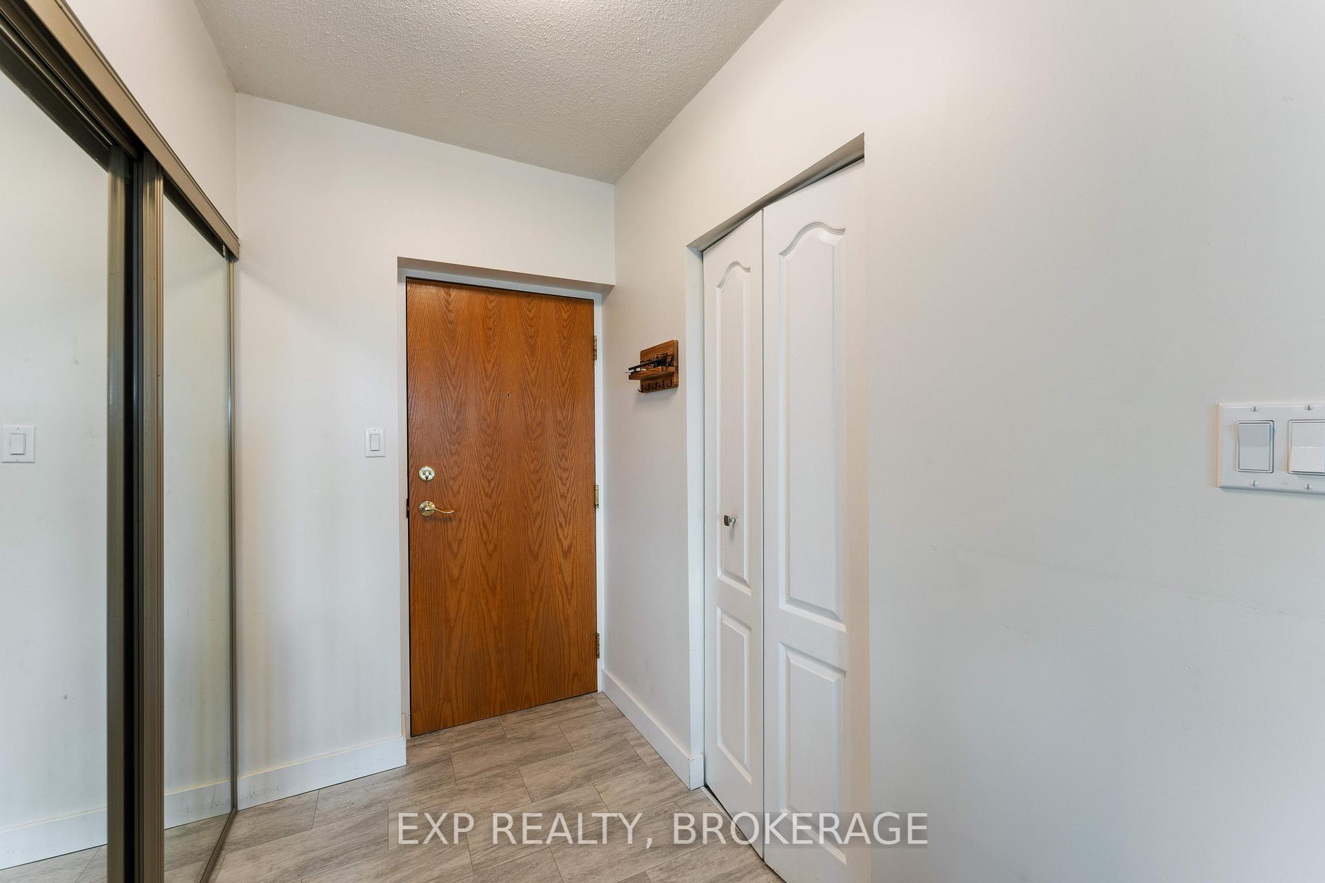 Photo 2 of Unit 401, 649 Davis Drive, Kingston, East Gardiners Rd — HOMEH
