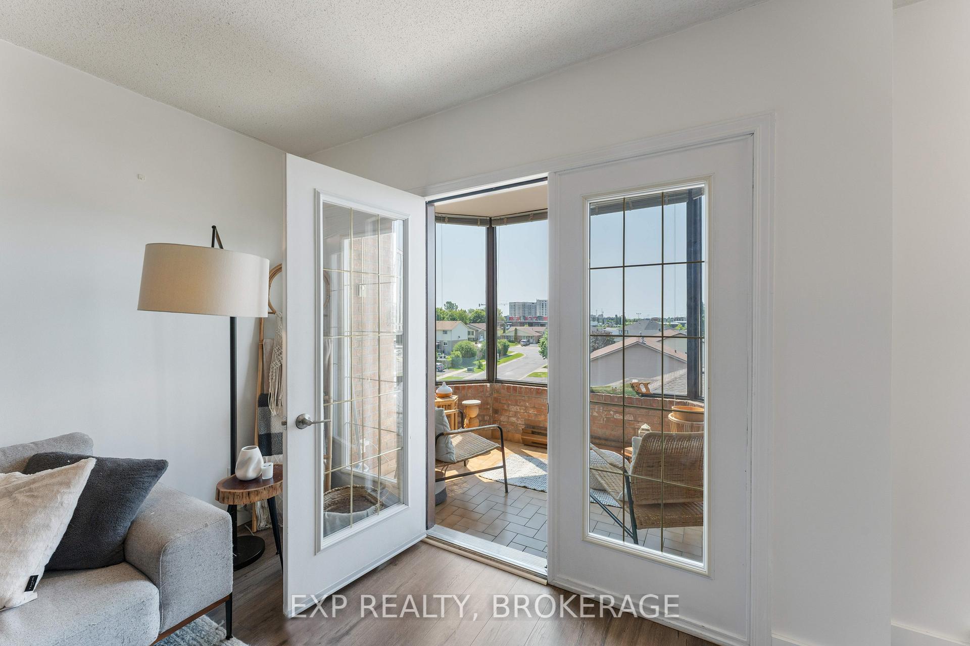 Photo 5 of Unit 401, 649 Davis Drive, Kingston, East Gardiners Rd — HOMEH
