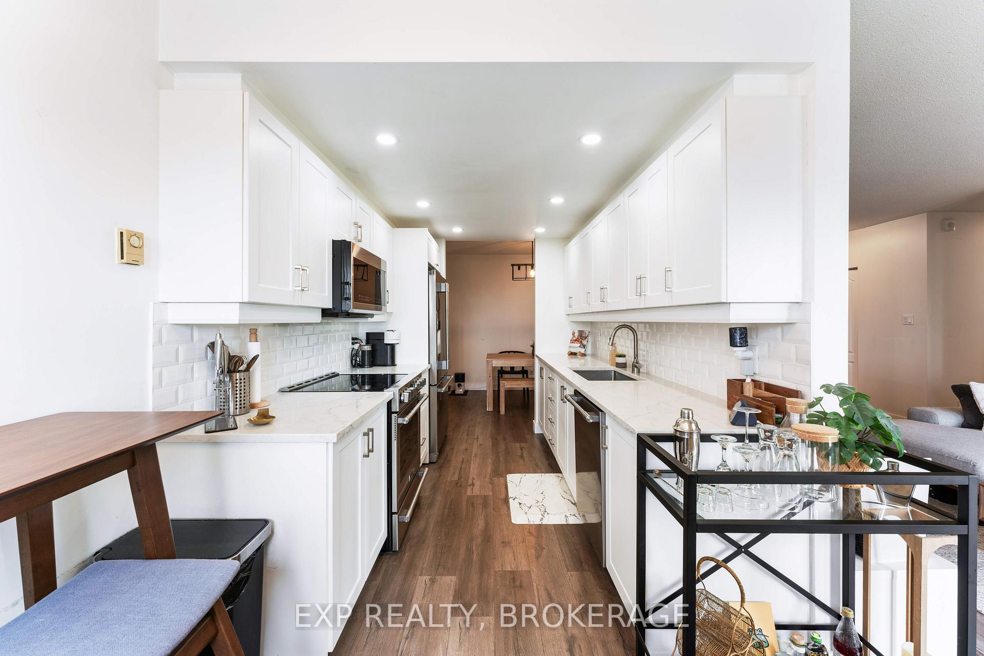 Photo 16 of Unit 401, 649 Davis Drive, Kingston, East Gardiners Rd — HOMEH