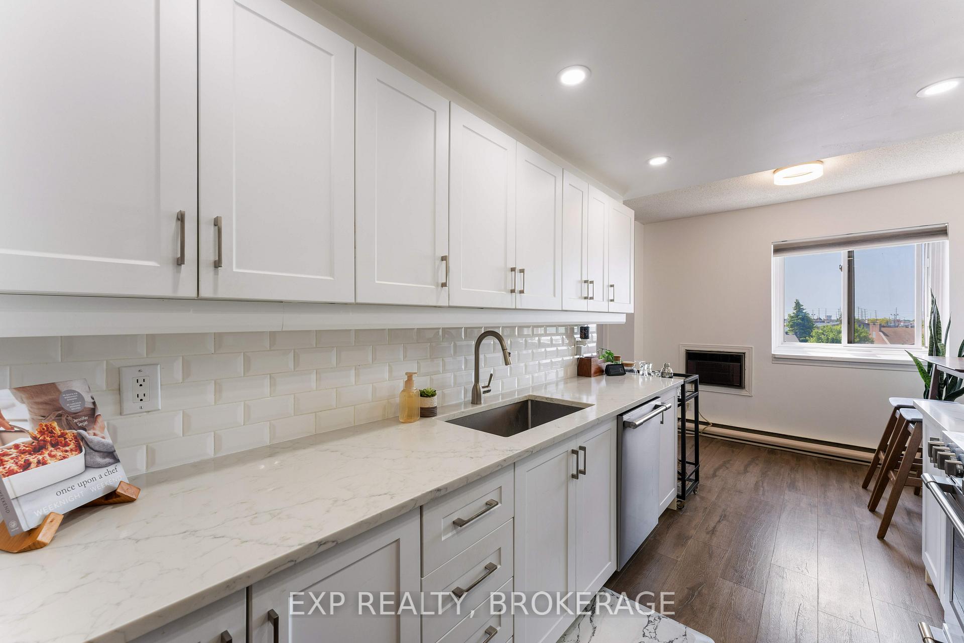 Photo 24 of Unit 401, 649 Davis Drive, Kingston, East Gardiners Rd — HOMEH