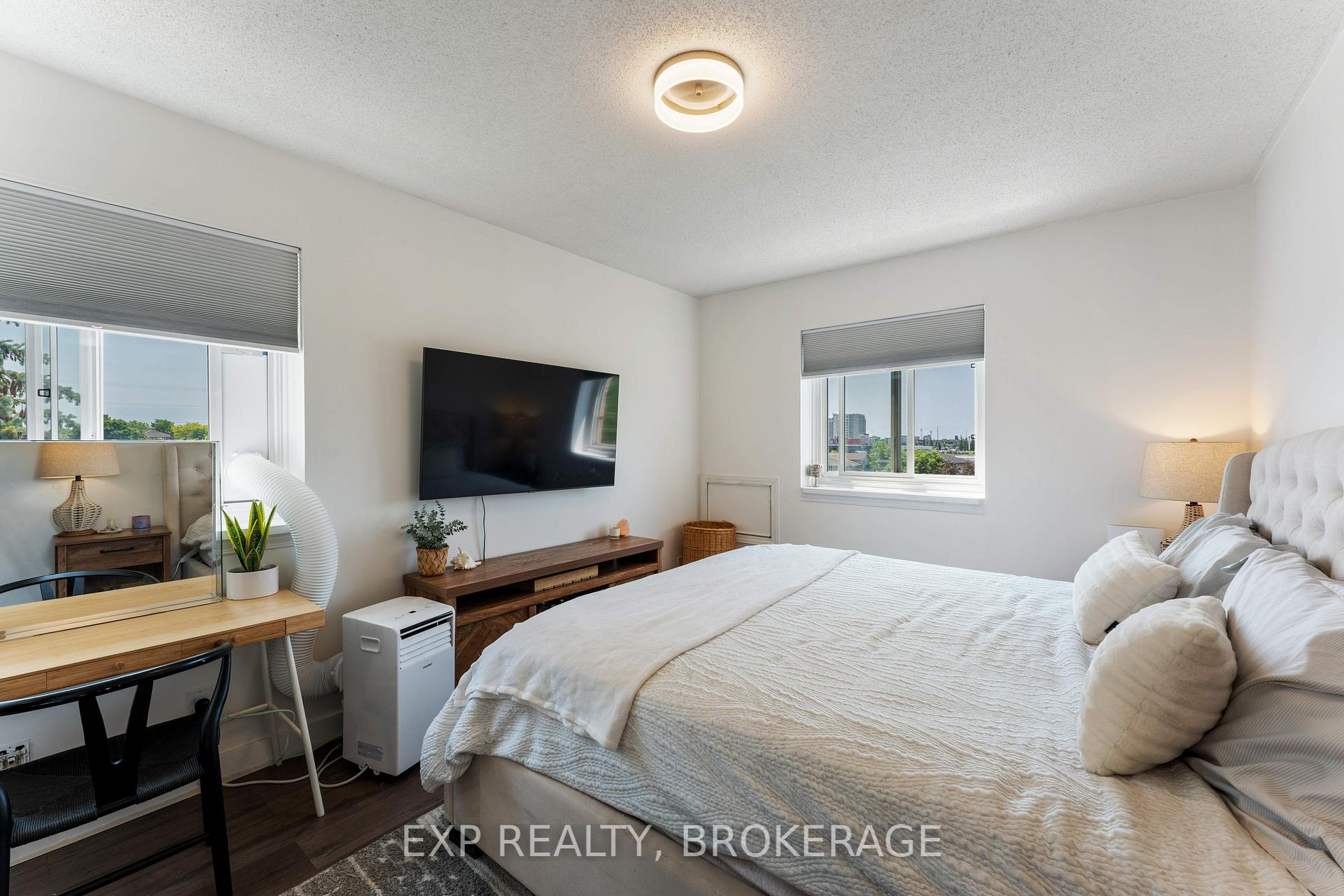 Photo 26 of Unit 401, 649 Davis Drive, Kingston, East Gardiners Rd — HOMEH