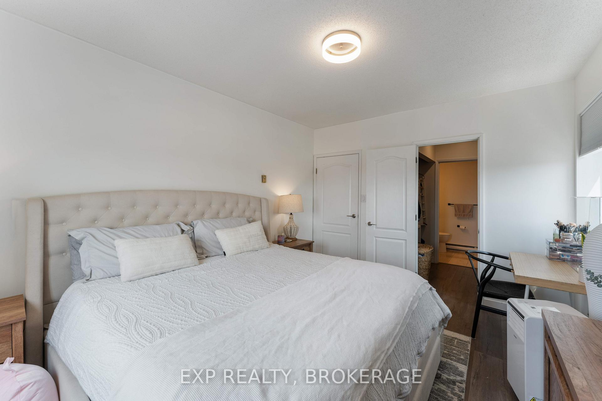 Photo 17 of Unit 401, 649 Davis Drive, Kingston, East Gardiners Rd — HOMEH