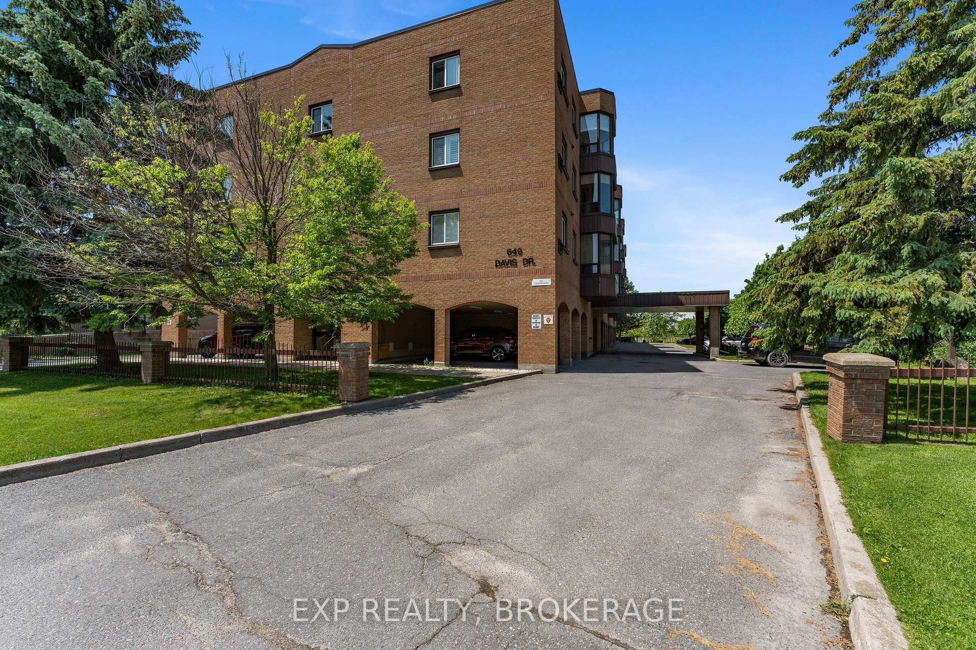Photo 39 of Unit 401, 649 Davis Drive, Kingston, East Gardiners Rd — HOMEH