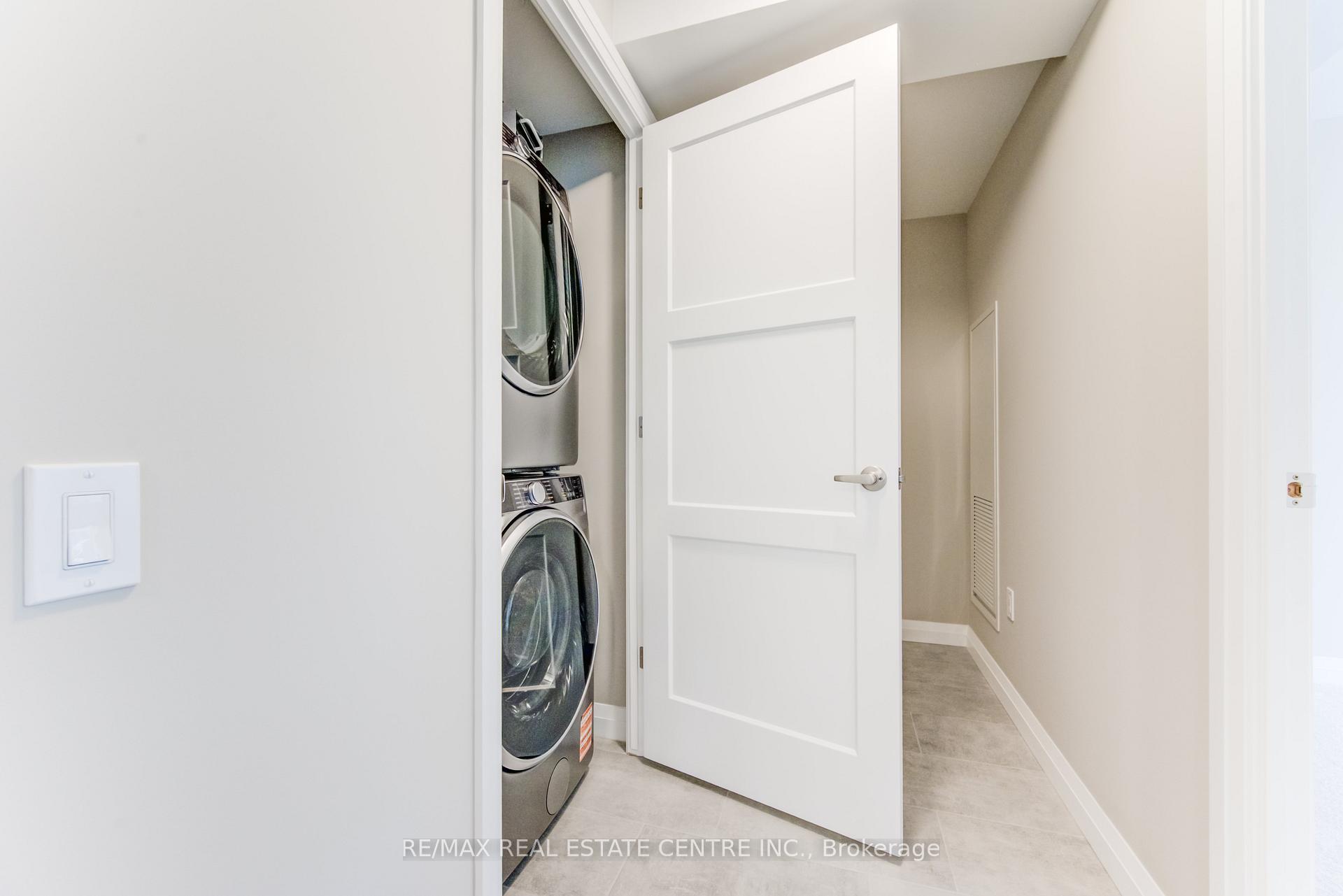 Photo 2 of Unit 515, 93 Arthur Street S, Guelph, St. Patrick's Ward — HOMEH