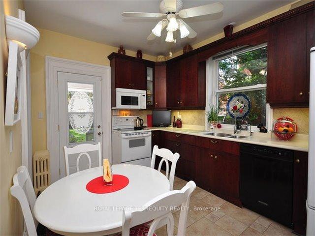 Photo 9 of 9 Alexander Street, Brampton, Downtown Brampton — HOMEH