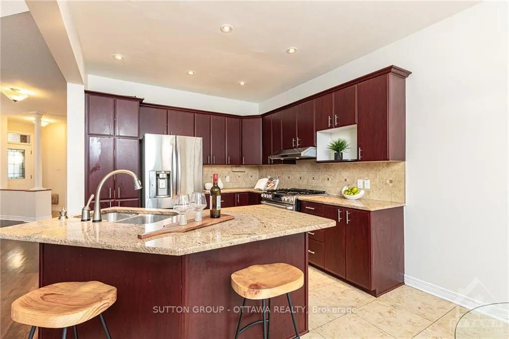 Photo 9 of 4020 Canyon Walk Drive, Ottawa, Riverside South/Gloucester Glen — HOMEH