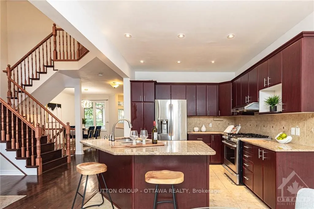 Photo 10 of 4020 Canyon Walk Drive, Ottawa, Riverside South/Gloucester Glen — HOMEH