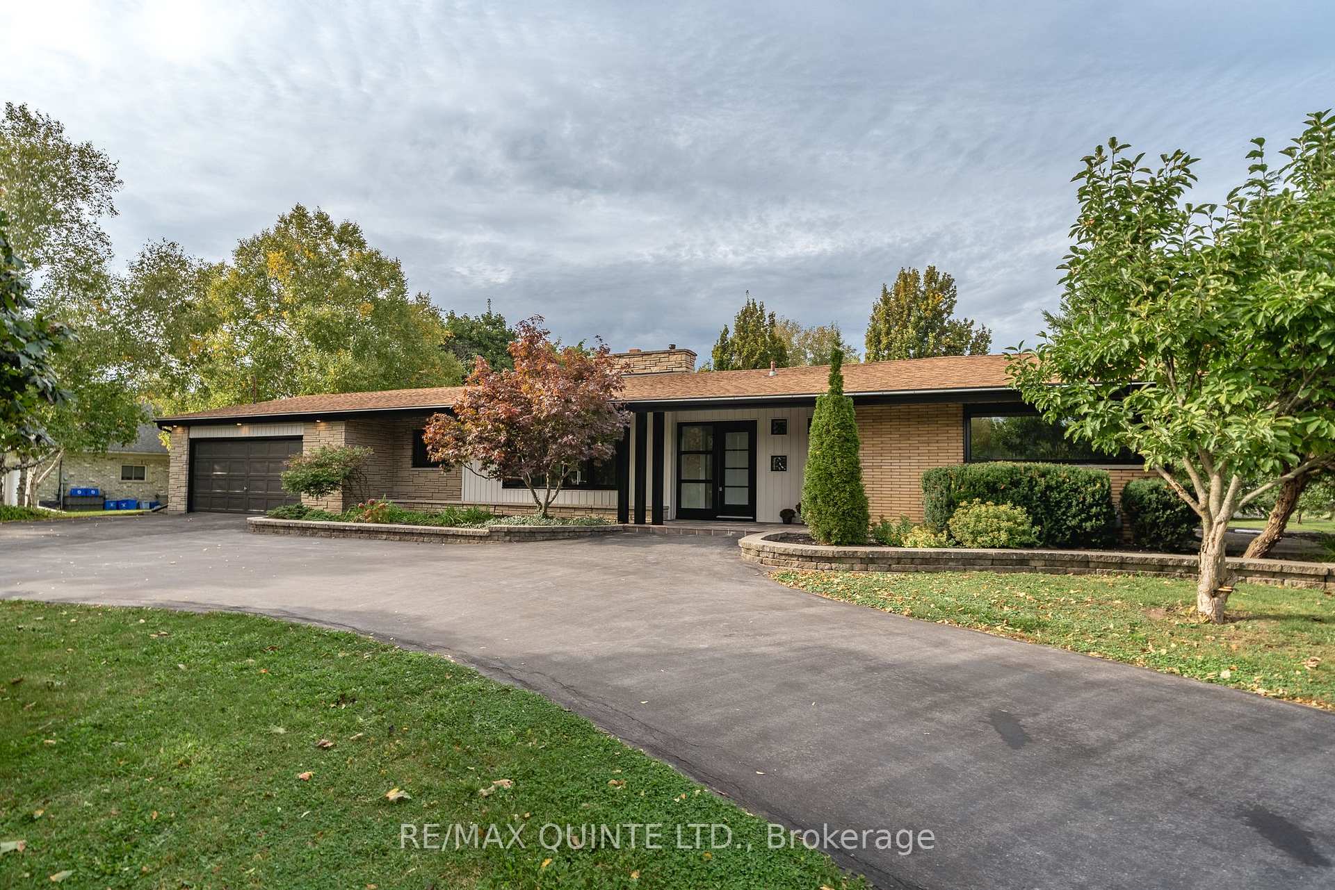 Photo 1 of 71 Maitland Drive, Belleville, Thurlow Ward — HOMEH