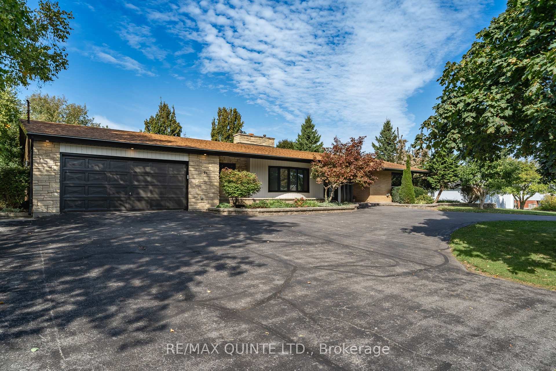 Photo 2 of 71 Maitland Drive, Belleville, Thurlow Ward — HOMEH