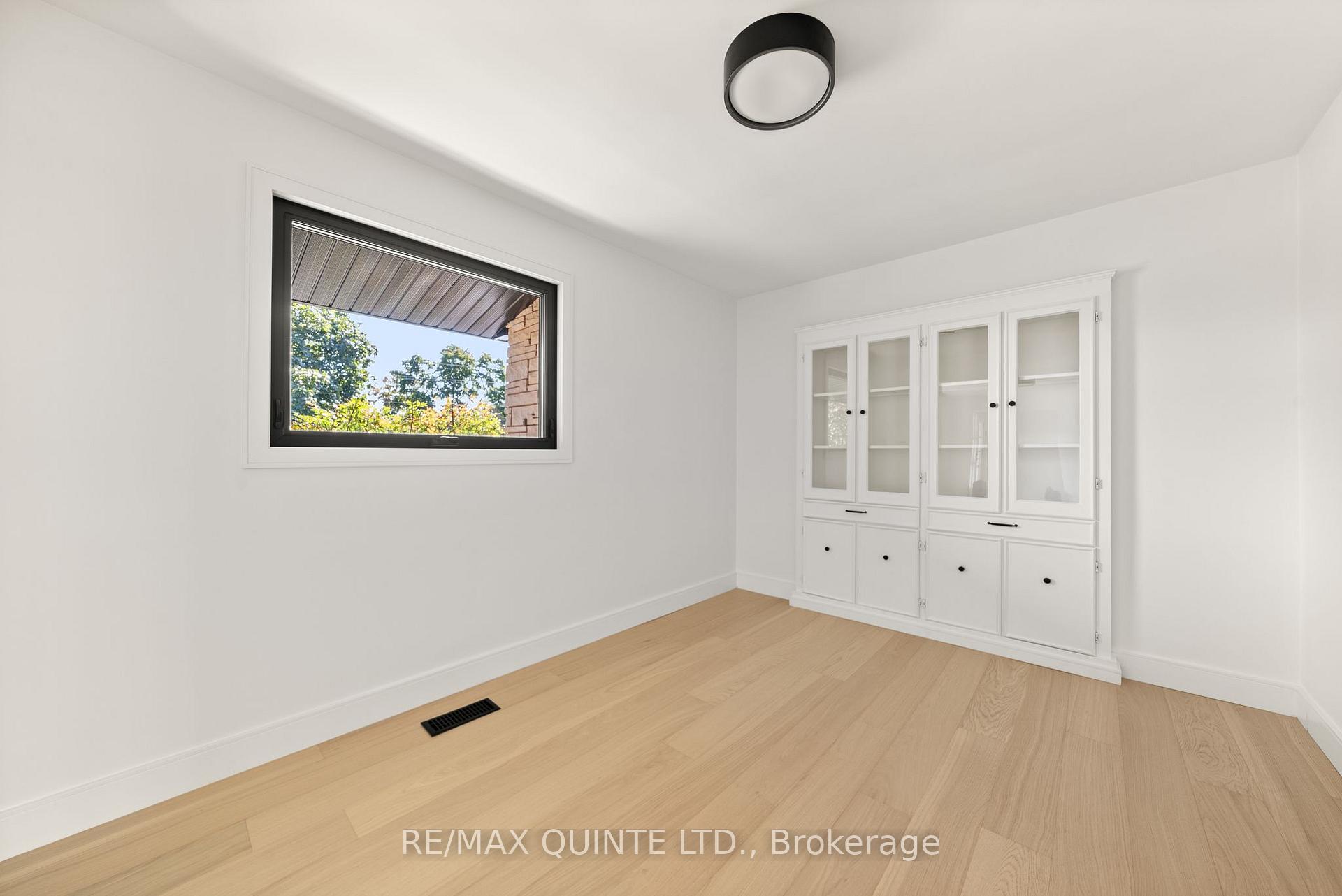 Photo 11 of 71 Maitland Drive, Belleville, Thurlow Ward — HOMEH