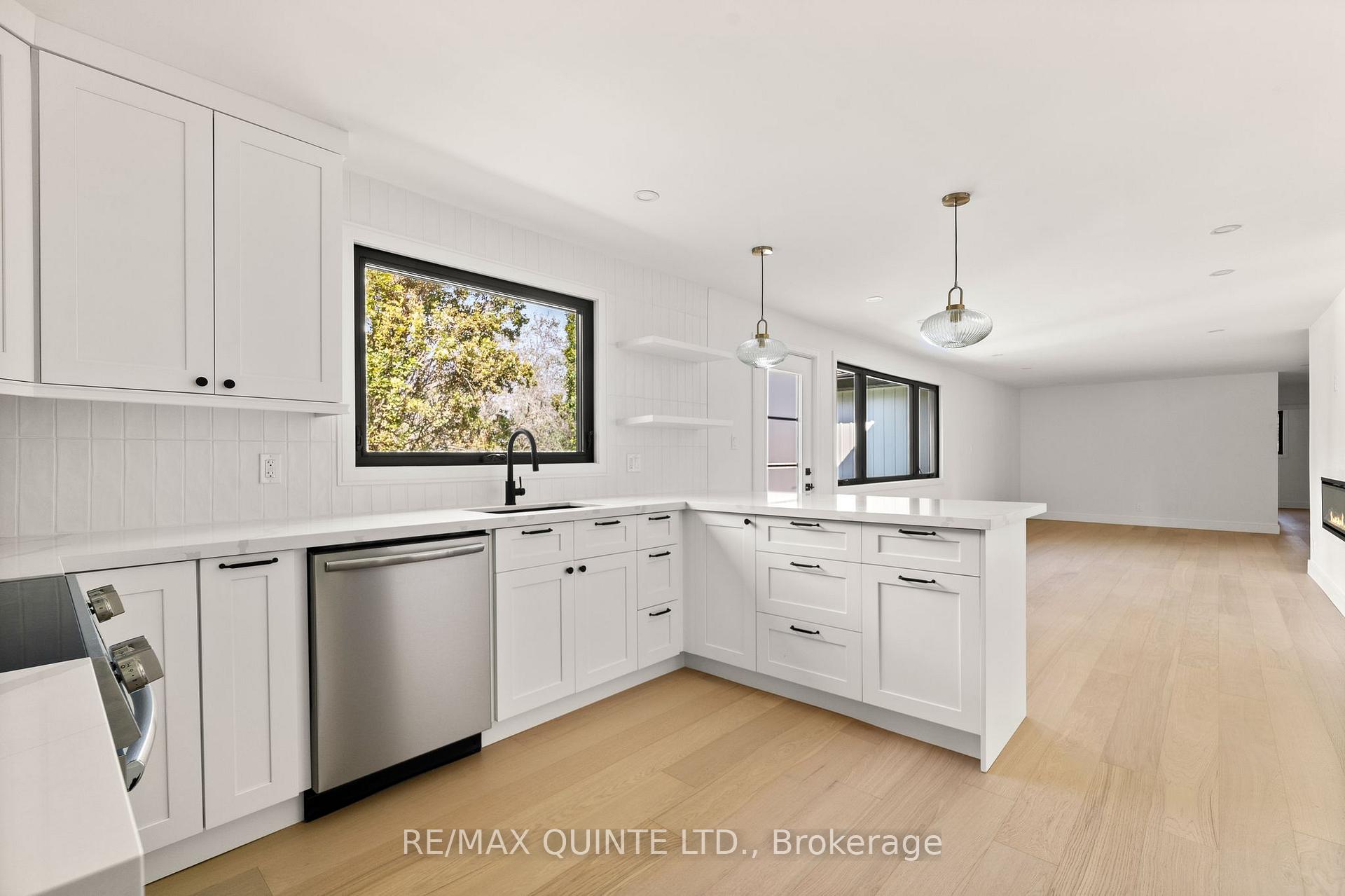 Photo 23 of 71 Maitland Drive, Belleville, Thurlow Ward — HOMEH