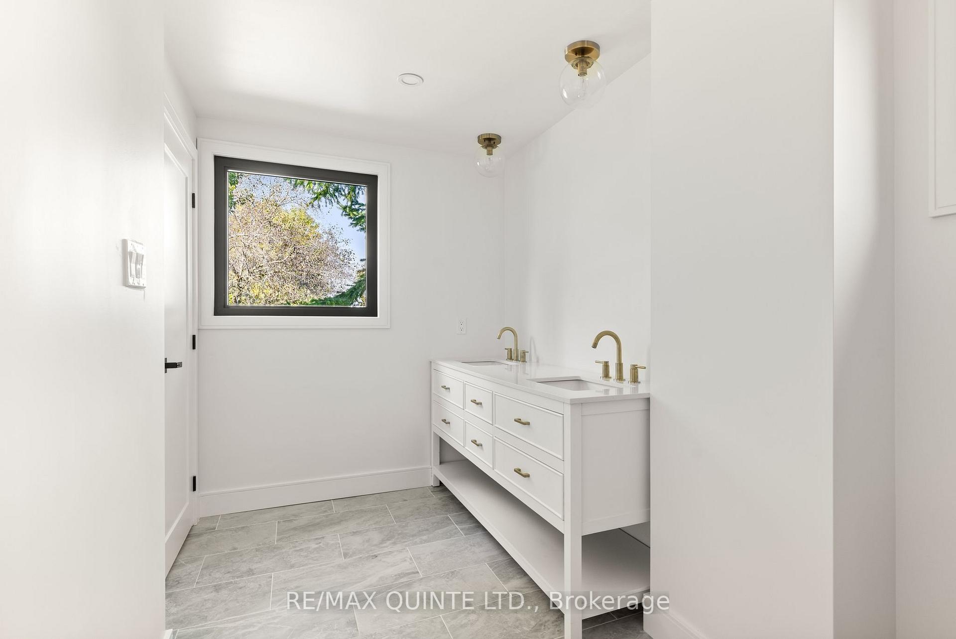 Photo 32 of 71 Maitland Drive, Belleville, Thurlow Ward — HOMEH