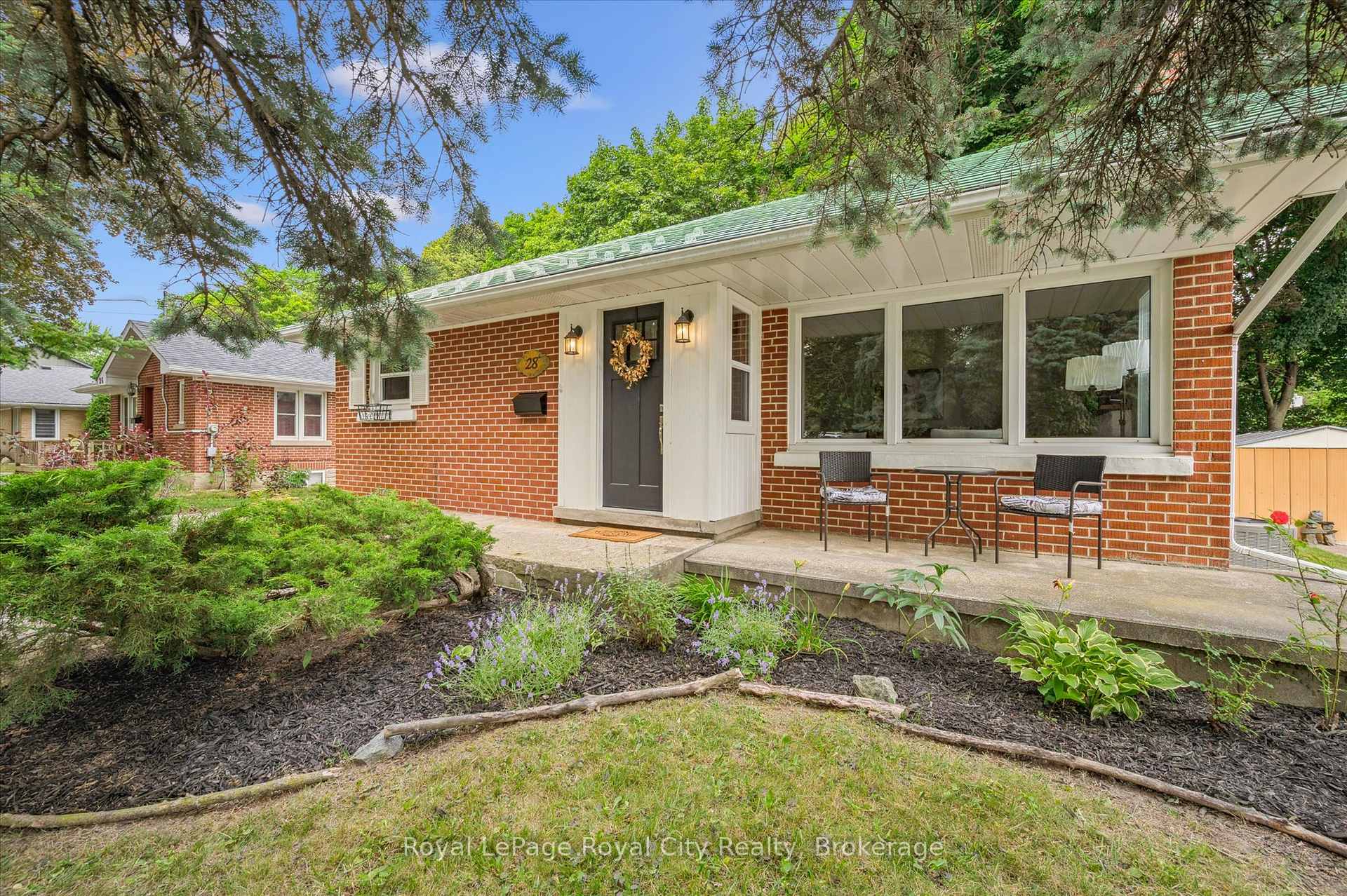 Photo 7 of 28 Summit Crescent, Guelph, Exhibition Park — HOMEH