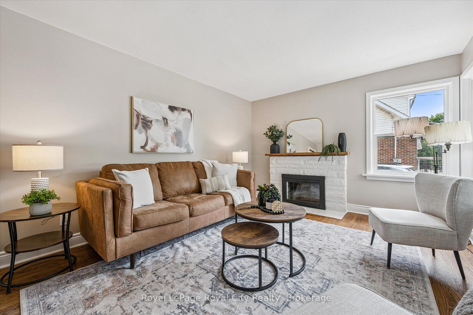 Photo 11 of 28 Summit Crescent, Guelph, Exhibition Park — HOMEH