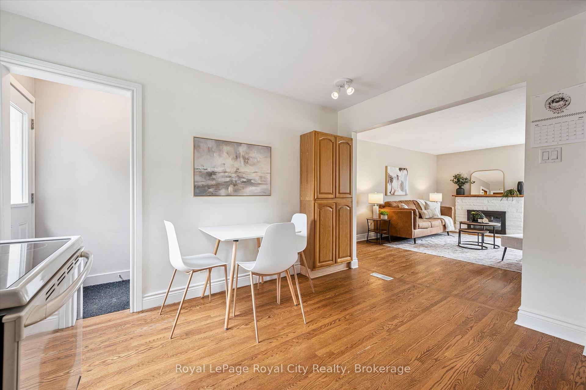 Photo 18 of 28 Summit Crescent, Guelph, Exhibition Park — HOMEH