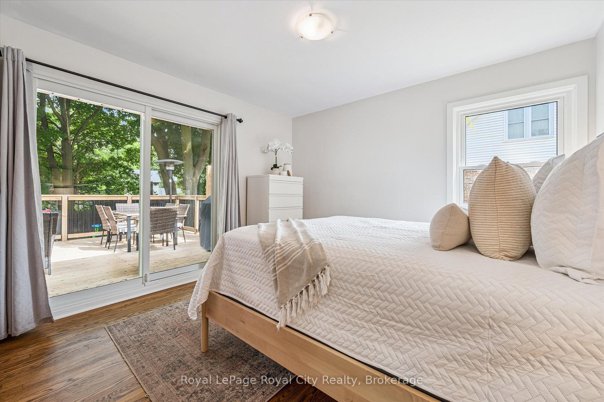 Photo 25 of 28 Summit Crescent, Guelph, Exhibition Park — HOMEH