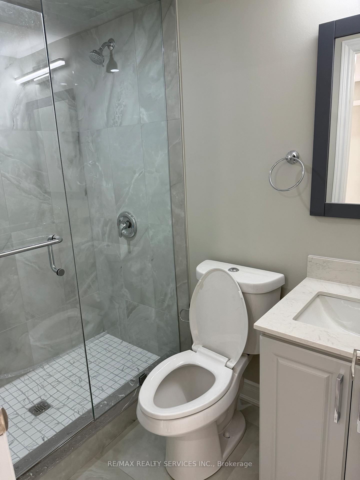 Photo 7 of Unit Bsmt, 8 Cordgrass Crescent, Brampton, Brampton North — HOMEH