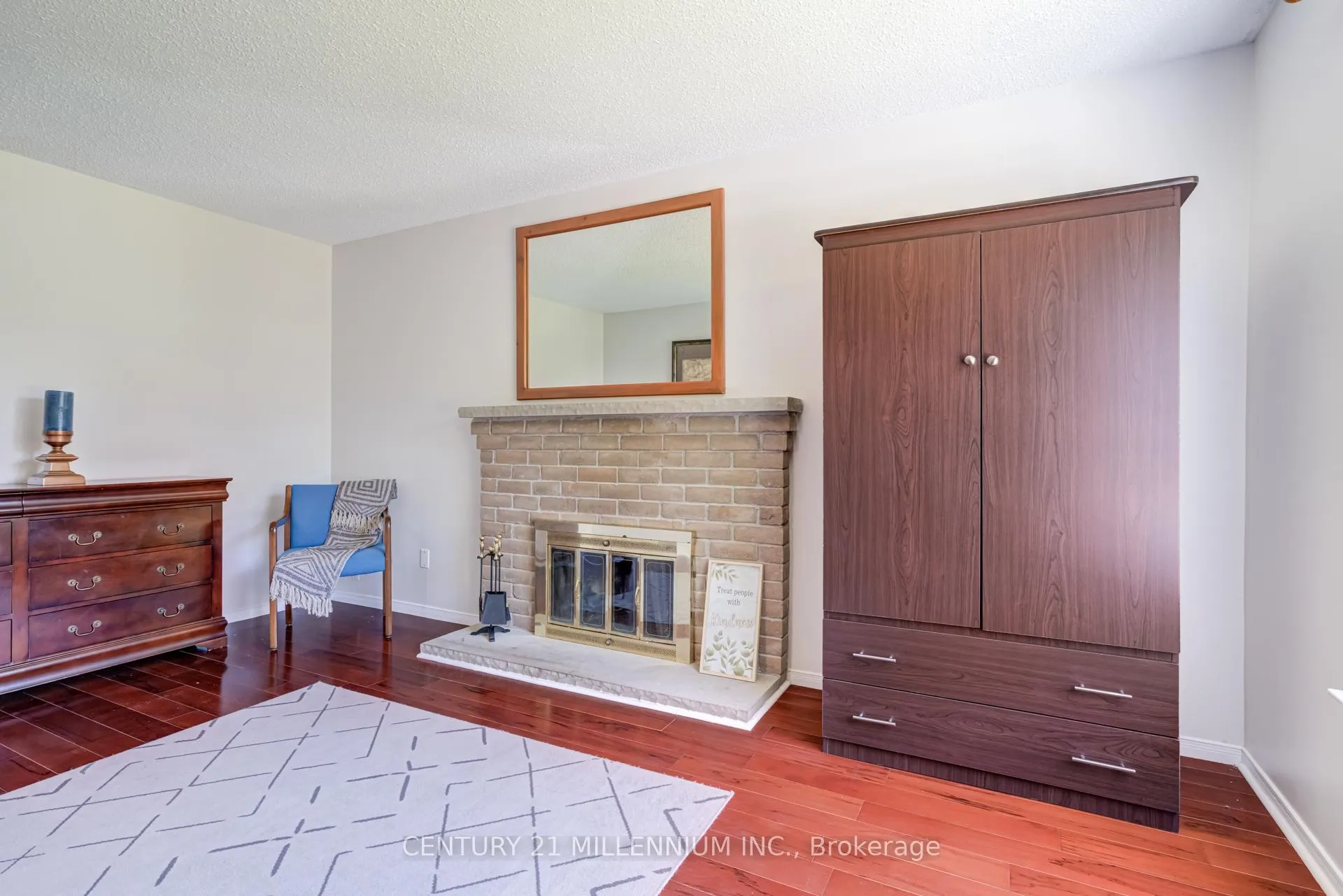 Photo 12 of 56 Nuttall Street, Brampton, Westgate — HOMEH