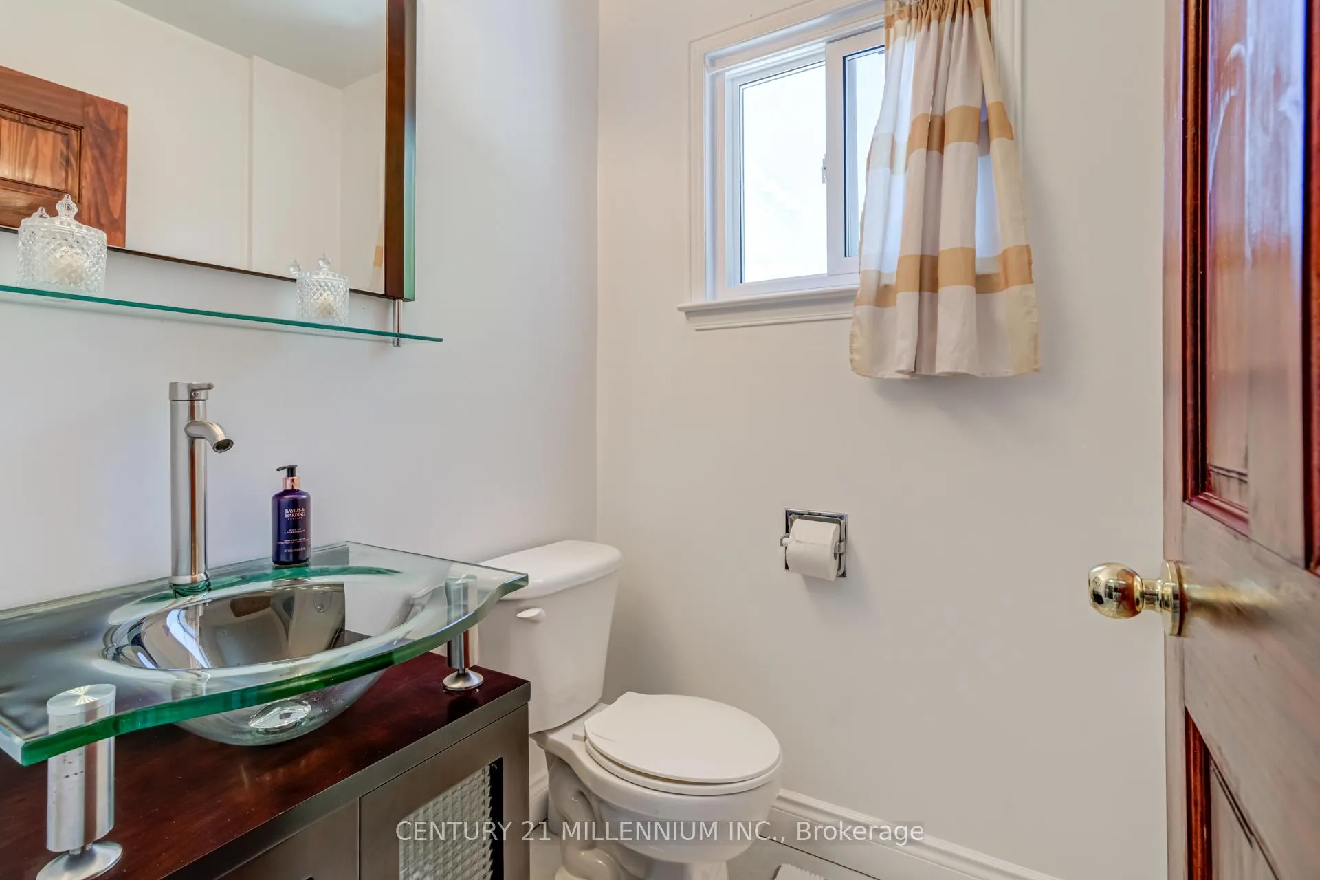 Photo 14 of 56 Nuttall Street, Brampton, Westgate — HOMEH