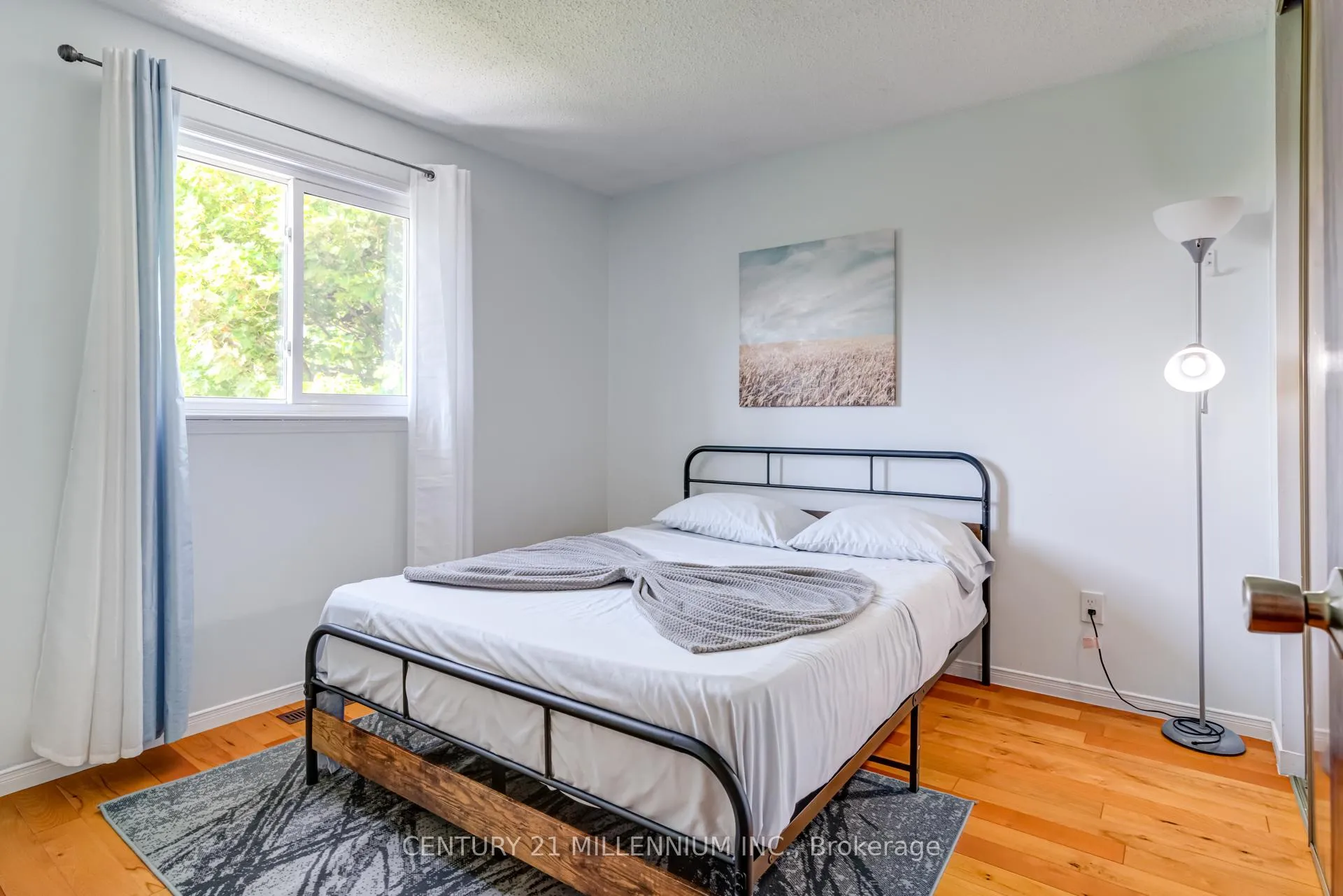 Photo 21 of 56 Nuttall Street, Brampton, Westgate — HOMEH