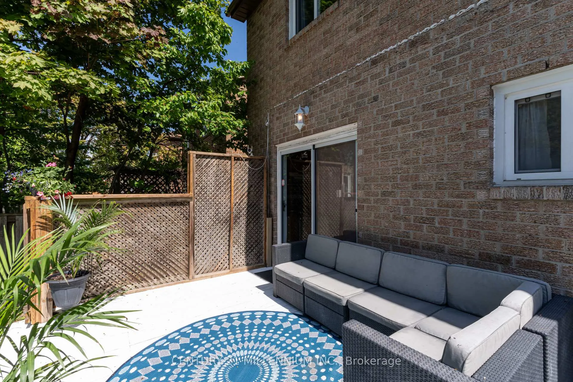 Photo 39 of 56 Nuttall Street, Brampton, Westgate — HOMEH