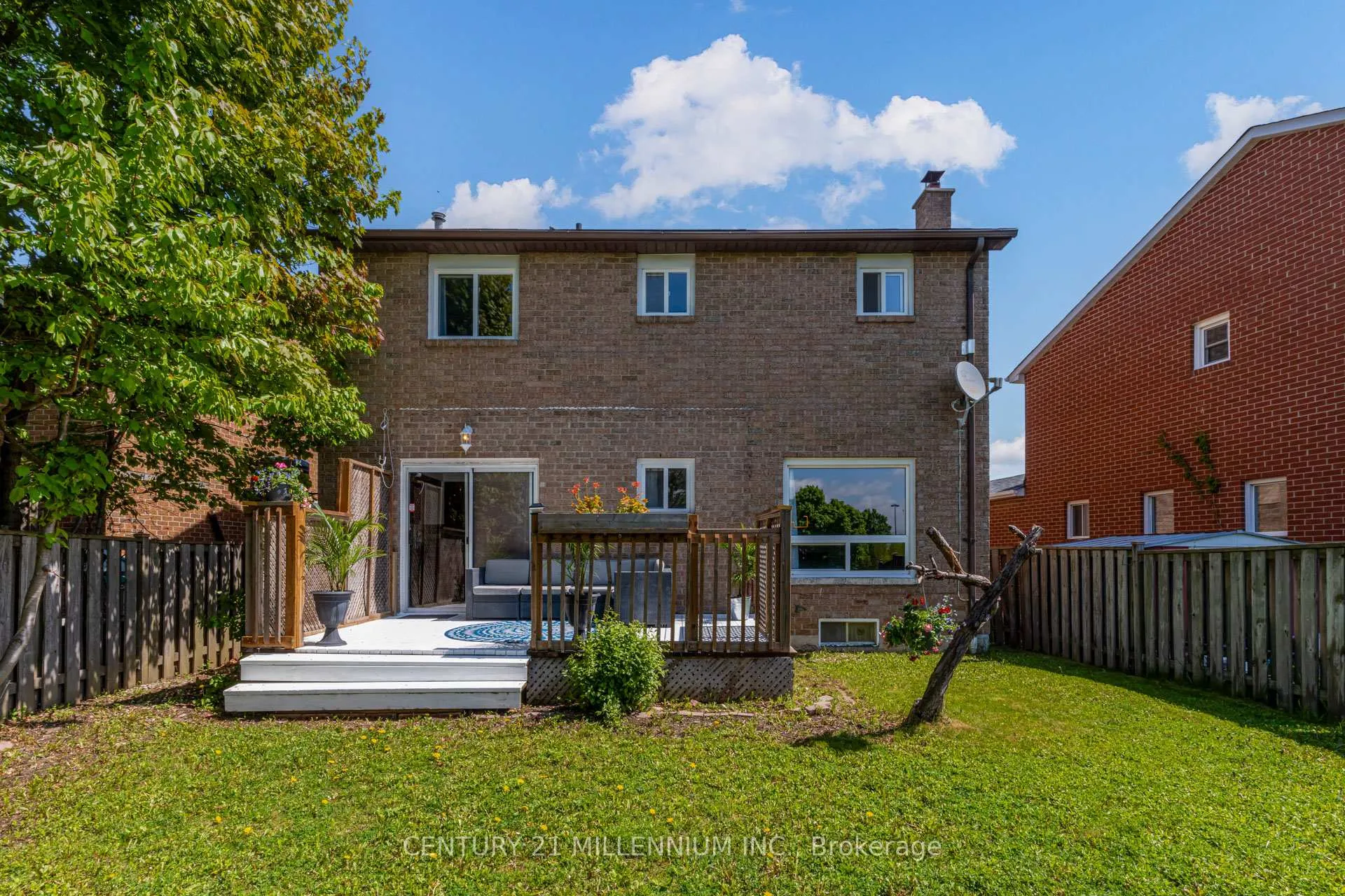 Photo 44 of 56 Nuttall Street, Brampton, Westgate — HOMEH