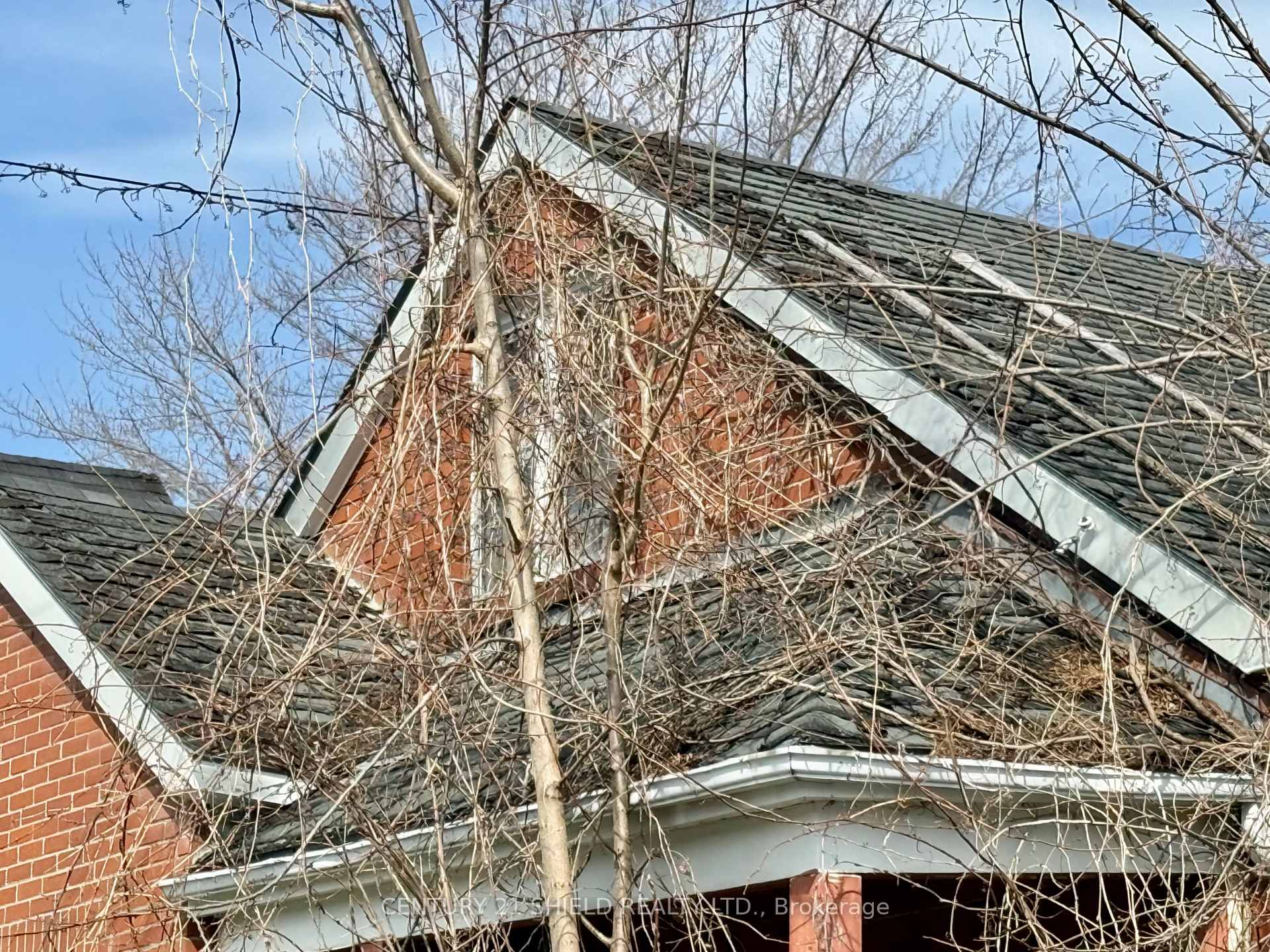 Photo 5 of 435 5th Street E, Cornwall — HOMEH