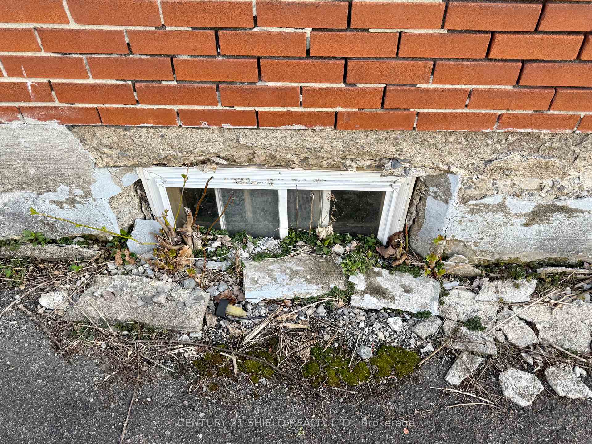 Photo 6 of 435 5th Street E, Cornwall — HOMEH