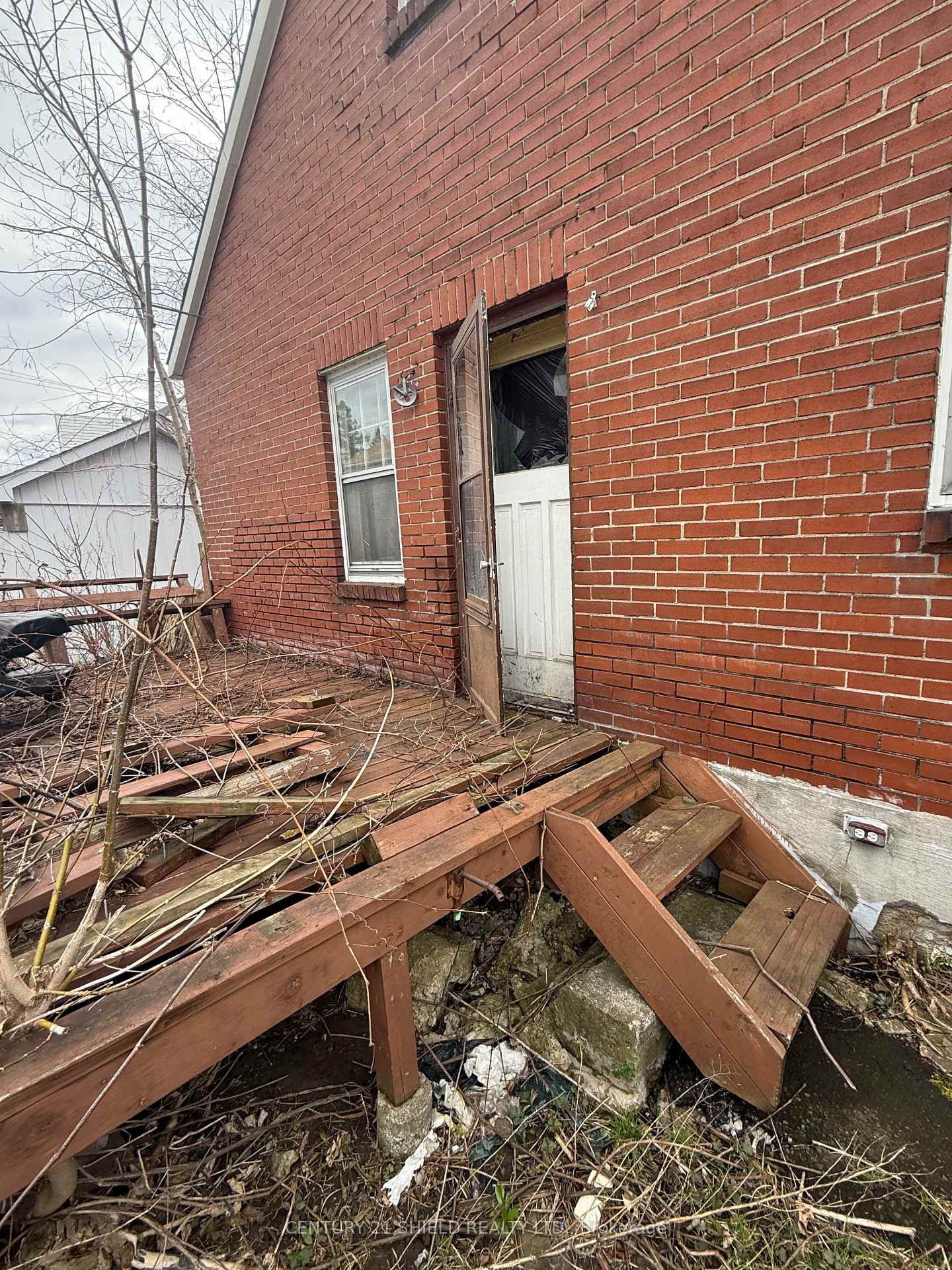 Photo 13 of 435 5th Street E, Cornwall — HOMEH