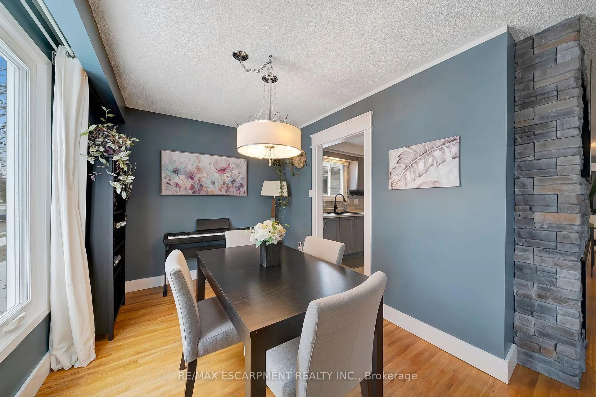 Photo 8 of 31 Raleigh Street, Hamilton, Quinndale — HOMEH