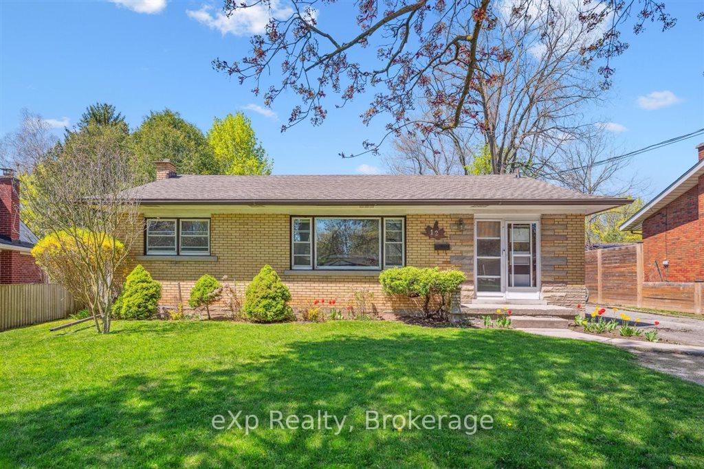 Photo 1 of 12 Lincoln Crescent, Guelph, St. George's — HOMEH