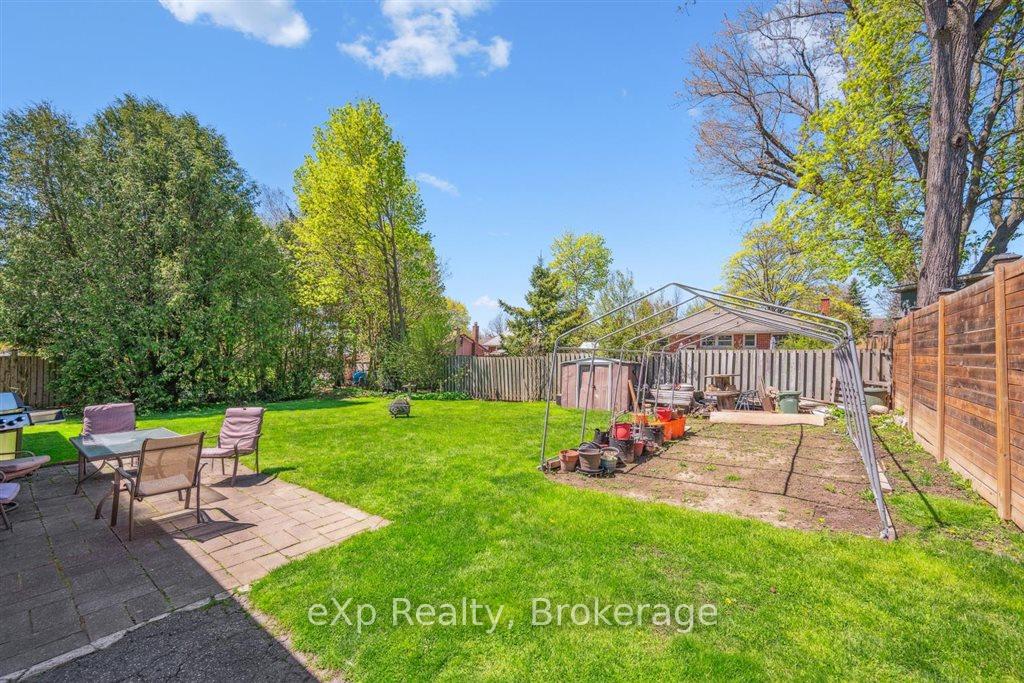 Photo 29 of 12 Lincoln Crescent, Guelph, St. George's — HOMEH