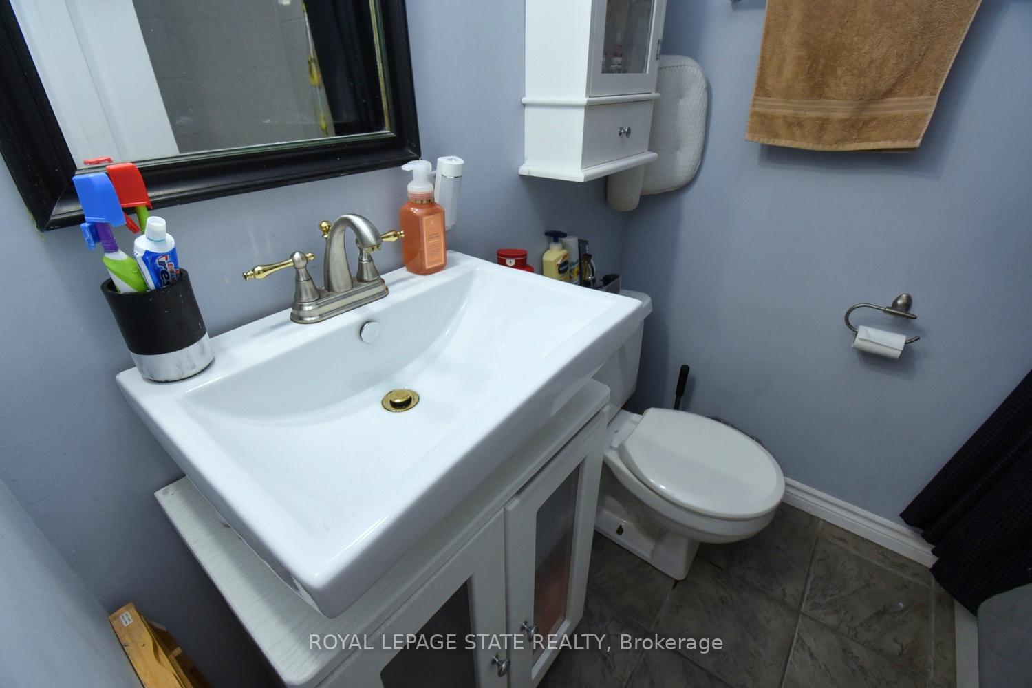 Photo 31 of 5 7th Street, Grimsby, Grimsby Beach — HOMEH