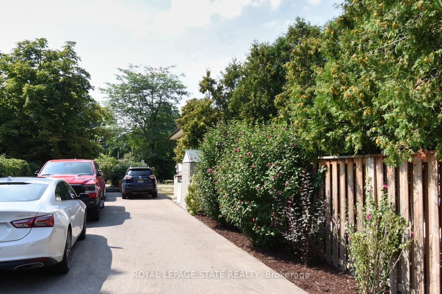Photo 39 of 5 7th Street, Grimsby, Grimsby Beach — HOMEH