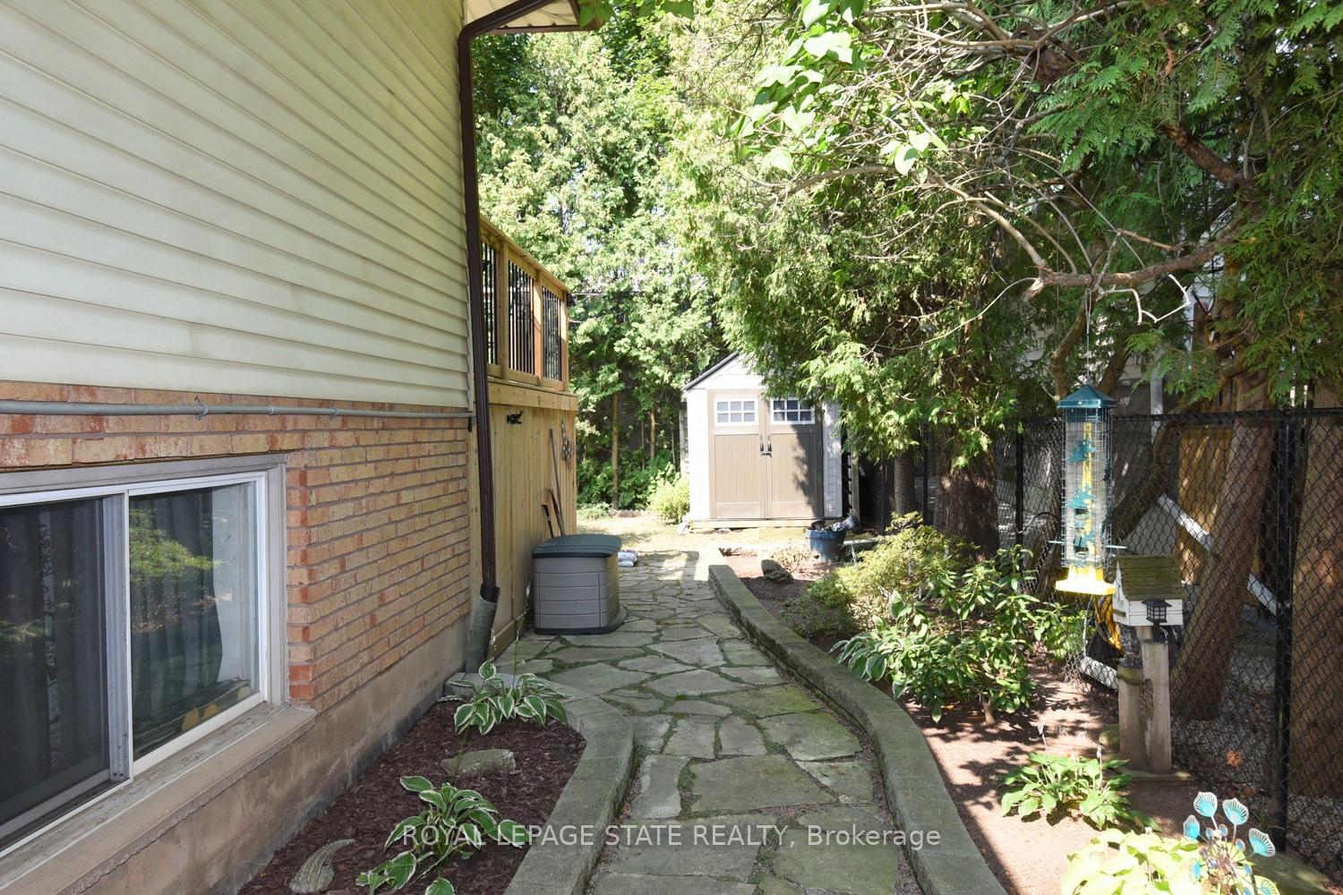 Photo 43 of 5 7th Street, Grimsby, Grimsby Beach — HOMEH